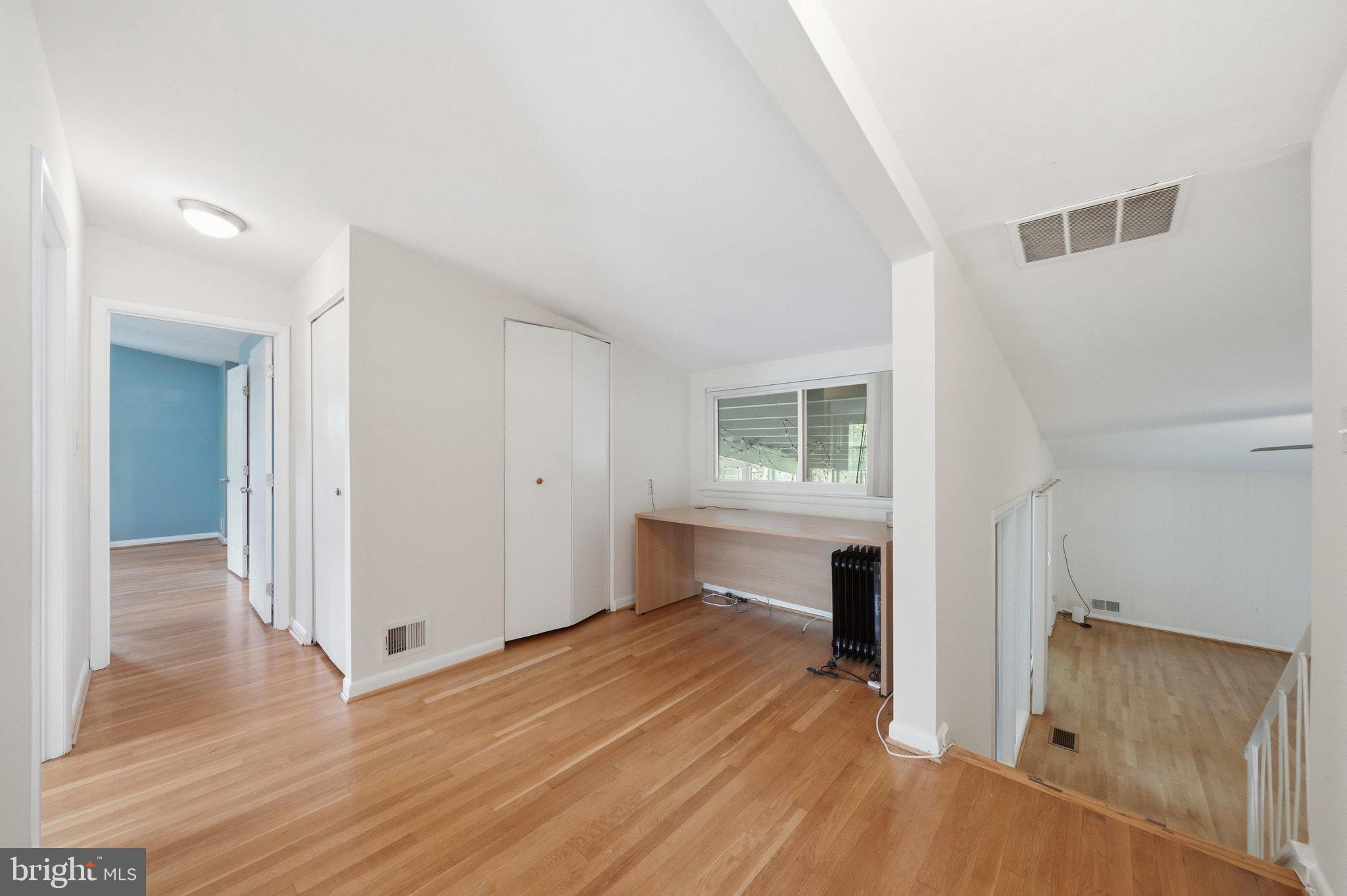 KEMP MILL ESTATES - Residential