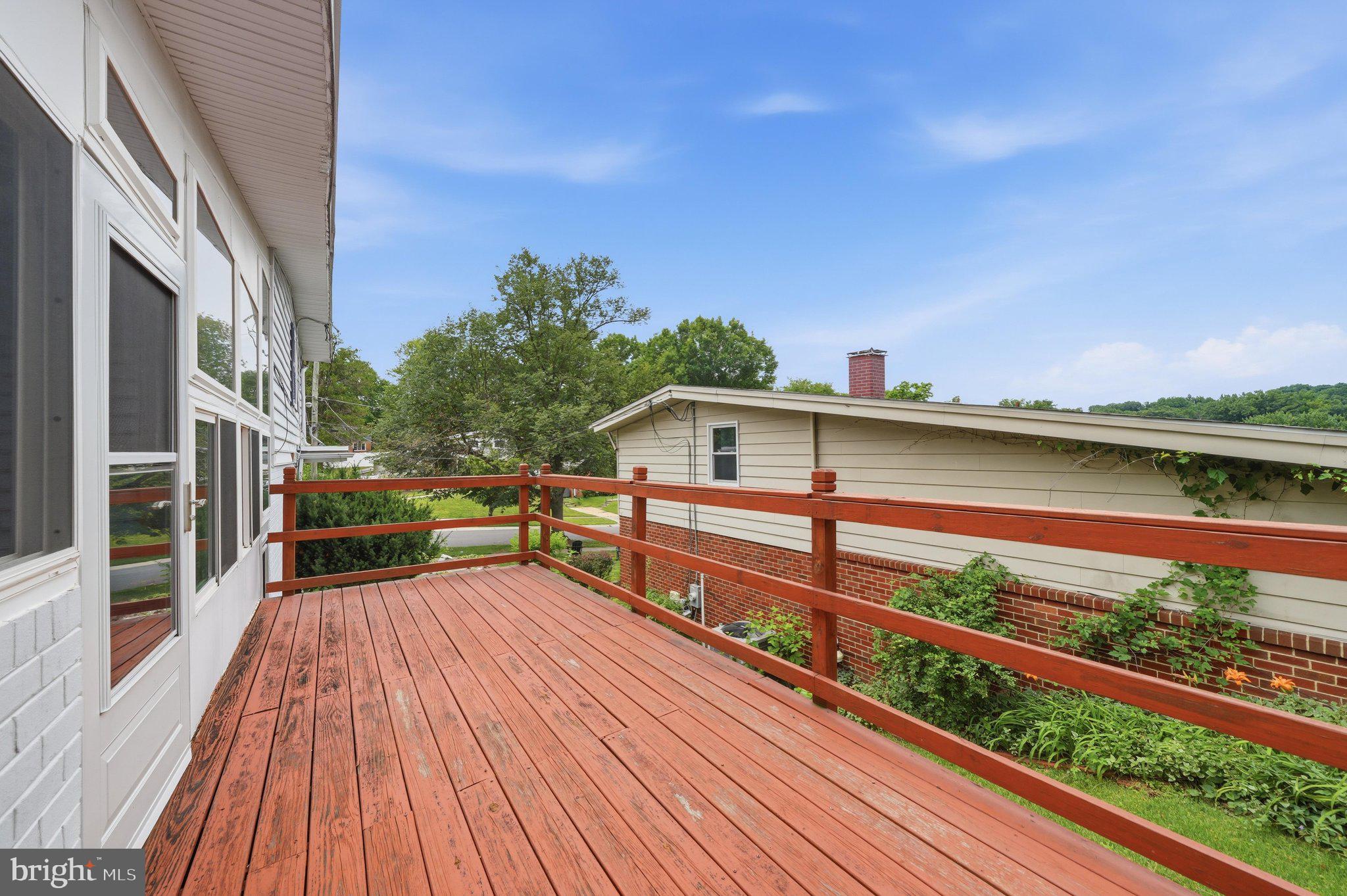 KEMP MILL ESTATES - Residential
