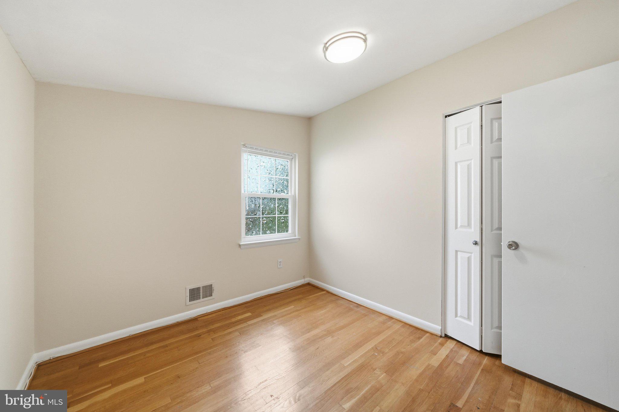 KEMP MILL ESTATES - Residential