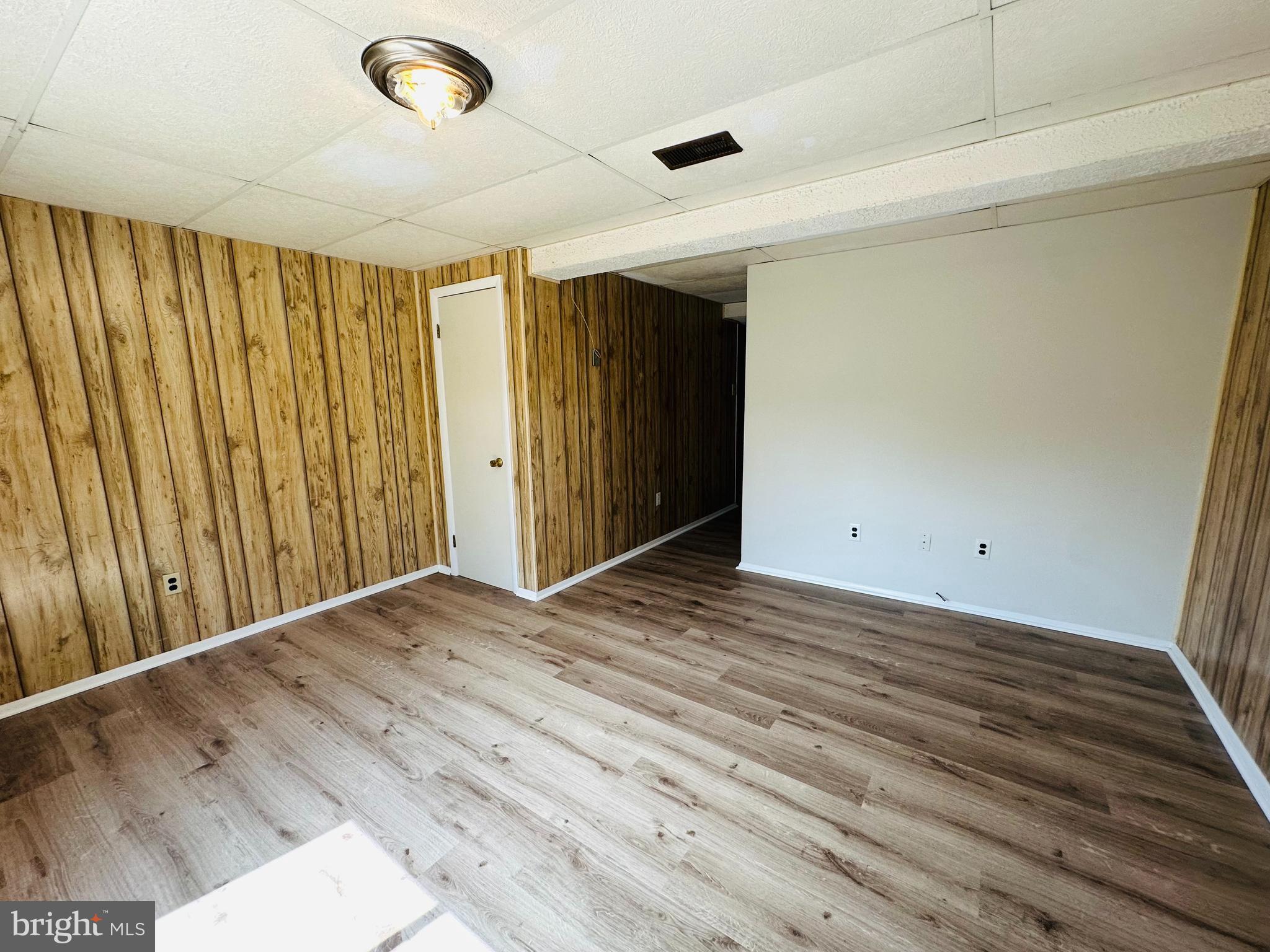 FARMBROOK - Residential Lease