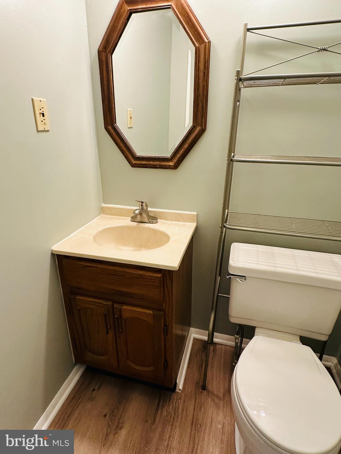 FARMBROOK - Residential Lease