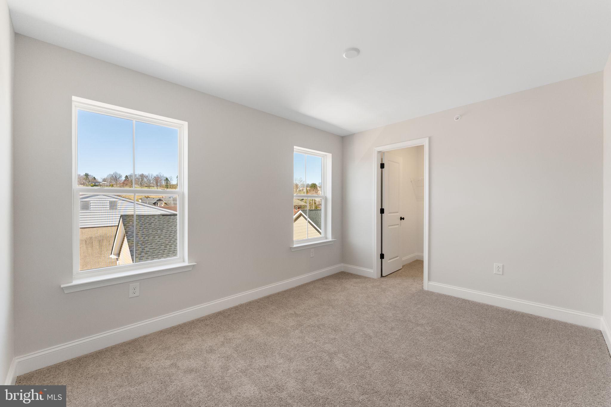 PERRY MILL - Residential