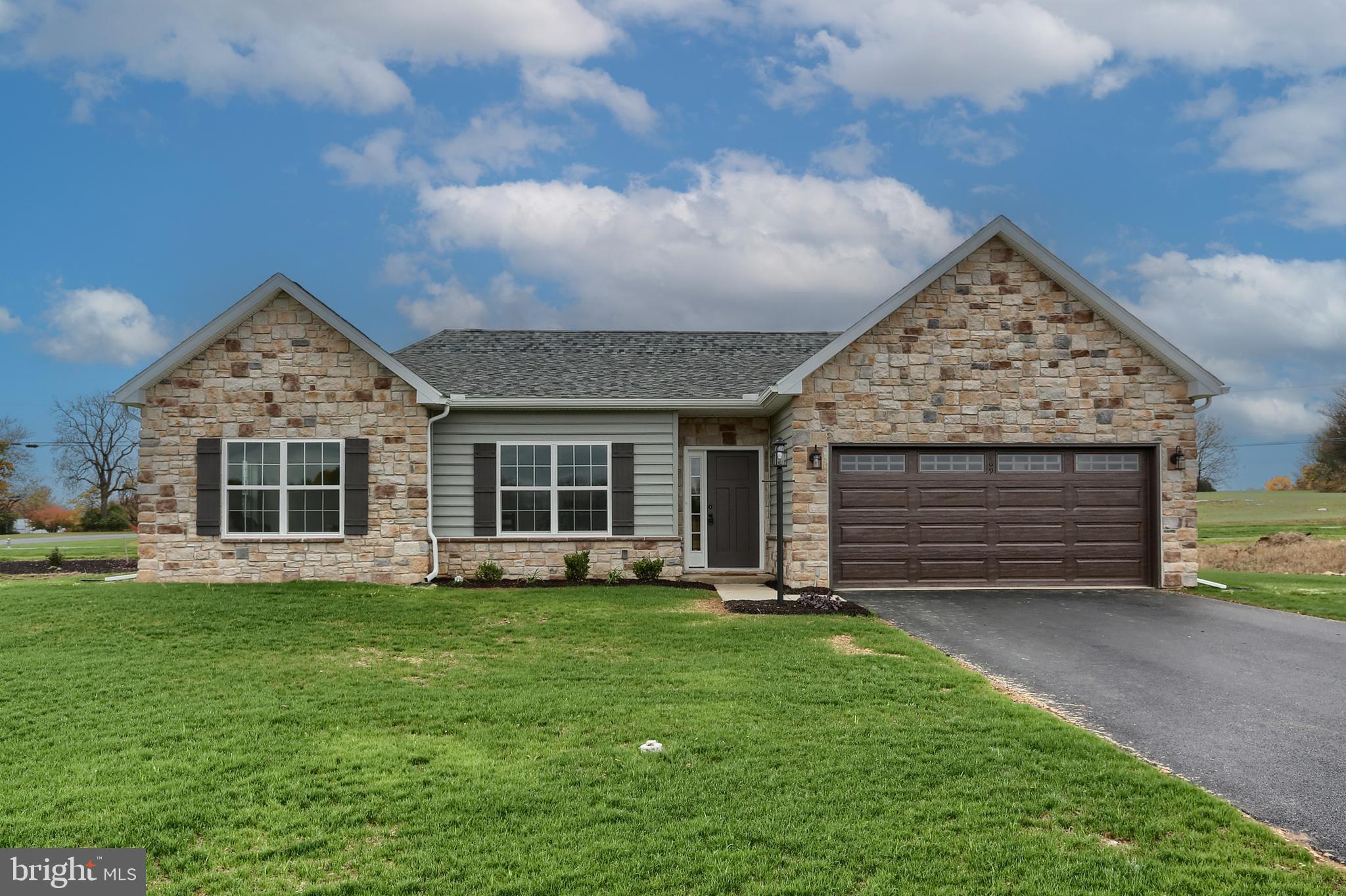 MEADOW LANE FARMS - Residential