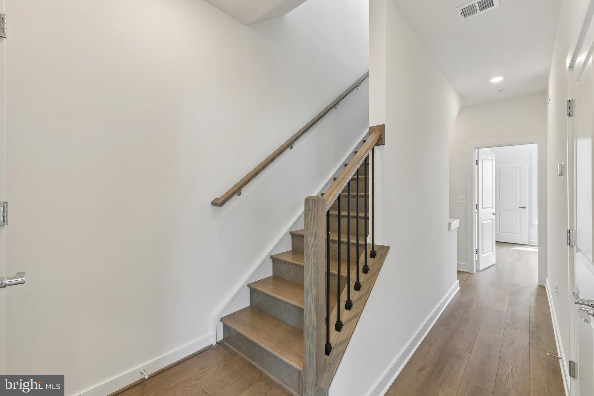 FARMSTEAD DISTRICT - Residential
