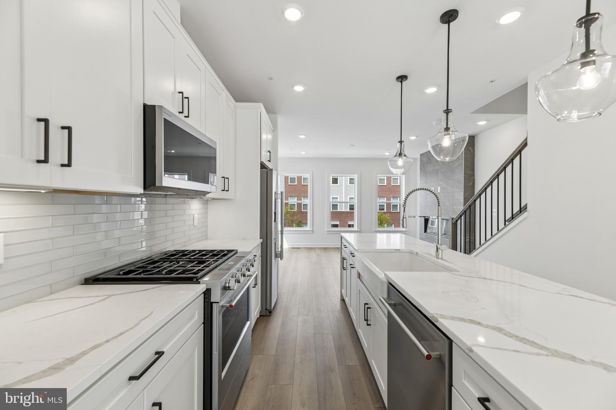 FARMSTEAD DISTRICT - Residential
