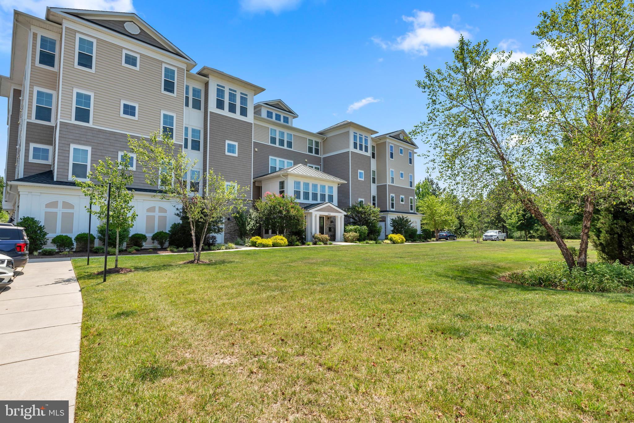 FOUR SEASONS AT KENT ISLAND - Residential