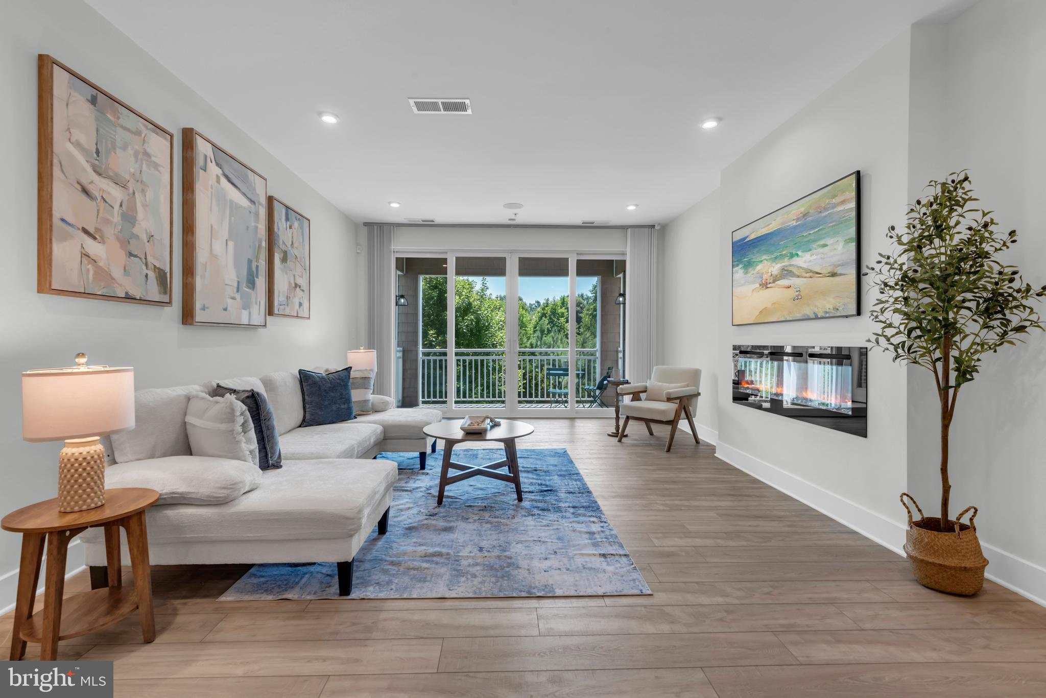 FOUR SEASONS AT KENT ISLAND - Residential