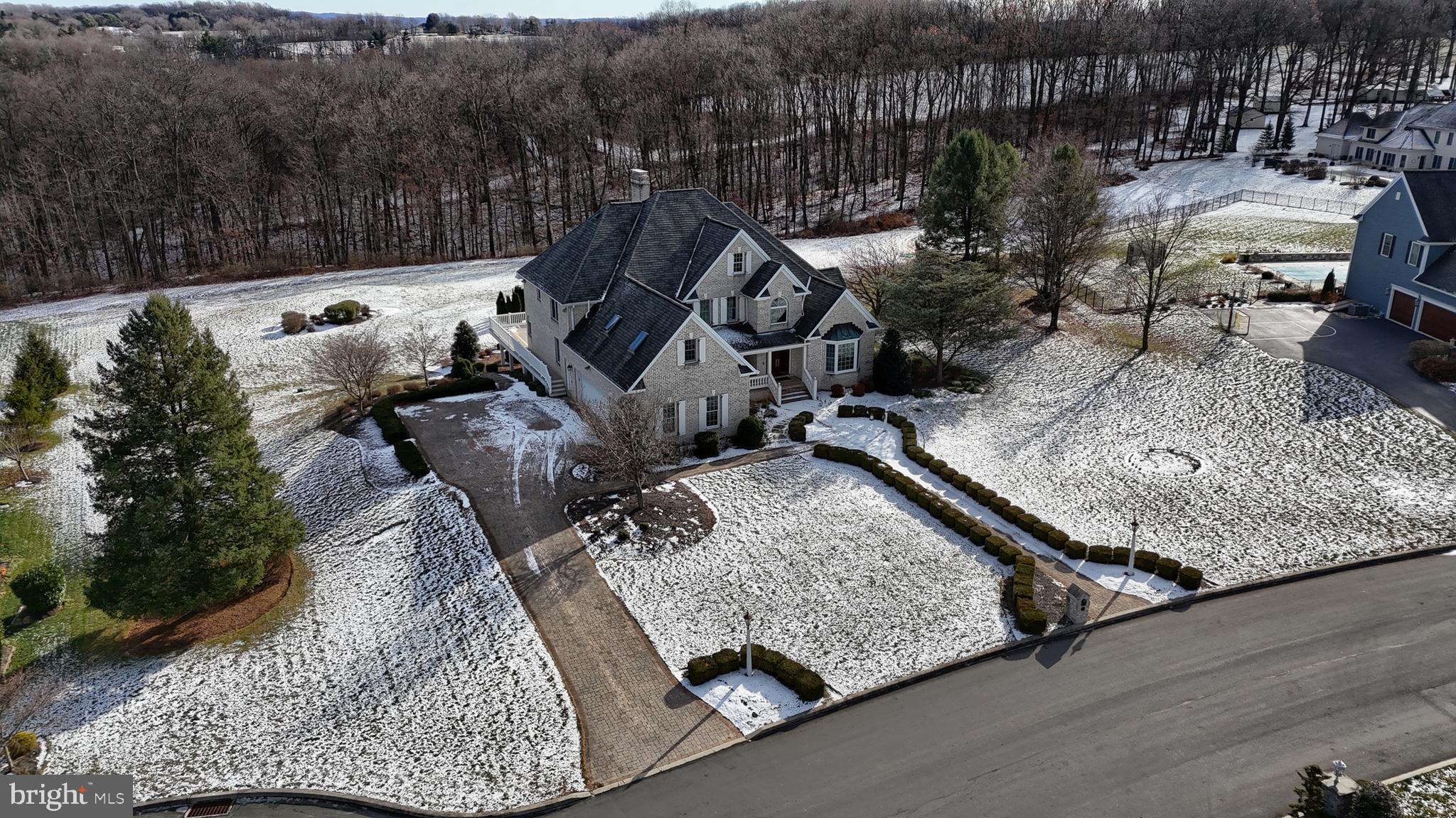 EDISON WOODS - Residential