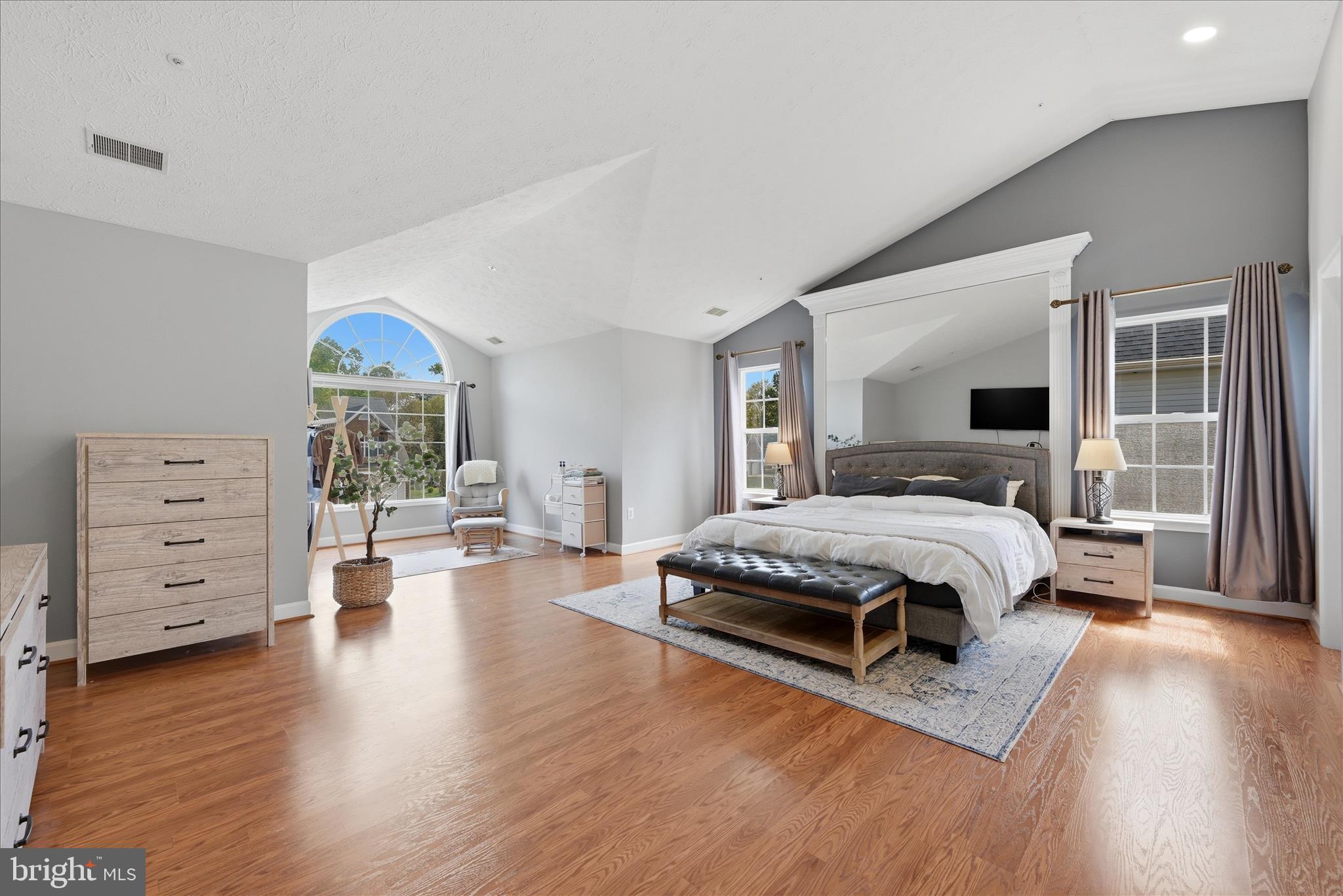 STEEDS GRANT - Residential