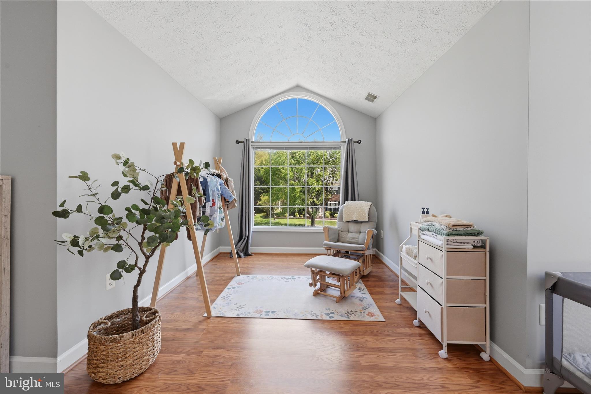 STEEDS GRANT - Residential