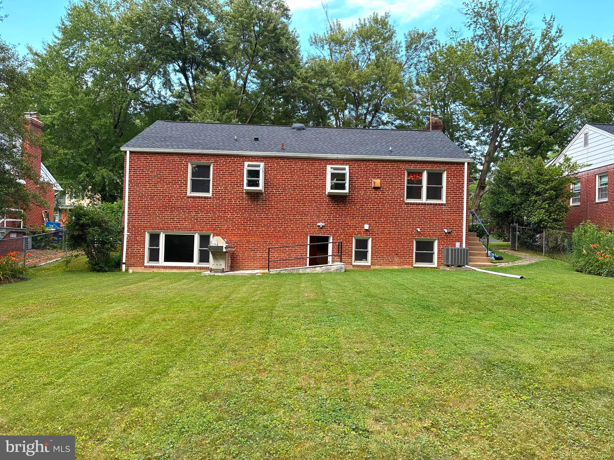 GREEN ACRES - Residential