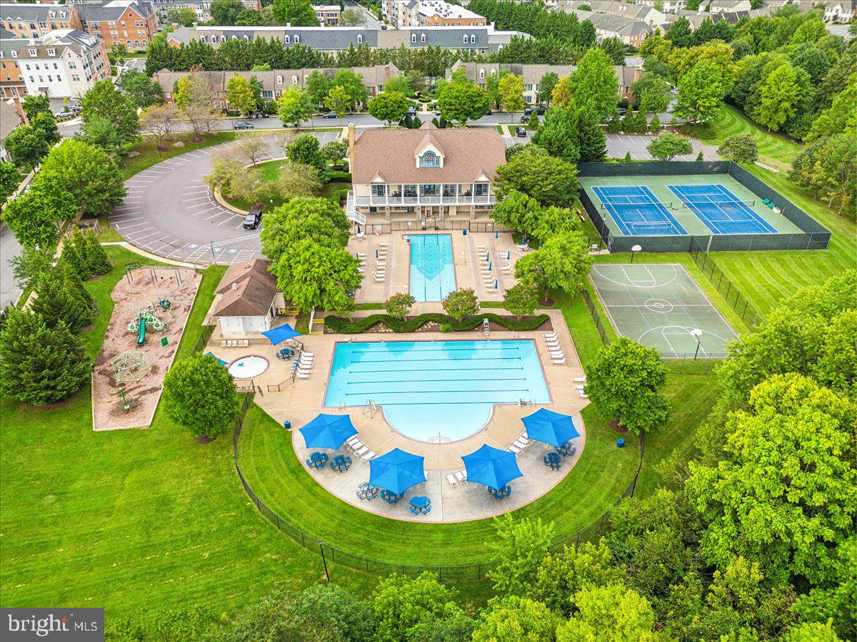 WORMANS MILL - Residential