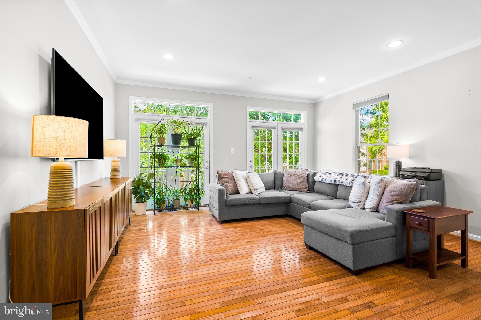 WORMANS MILL - Residential