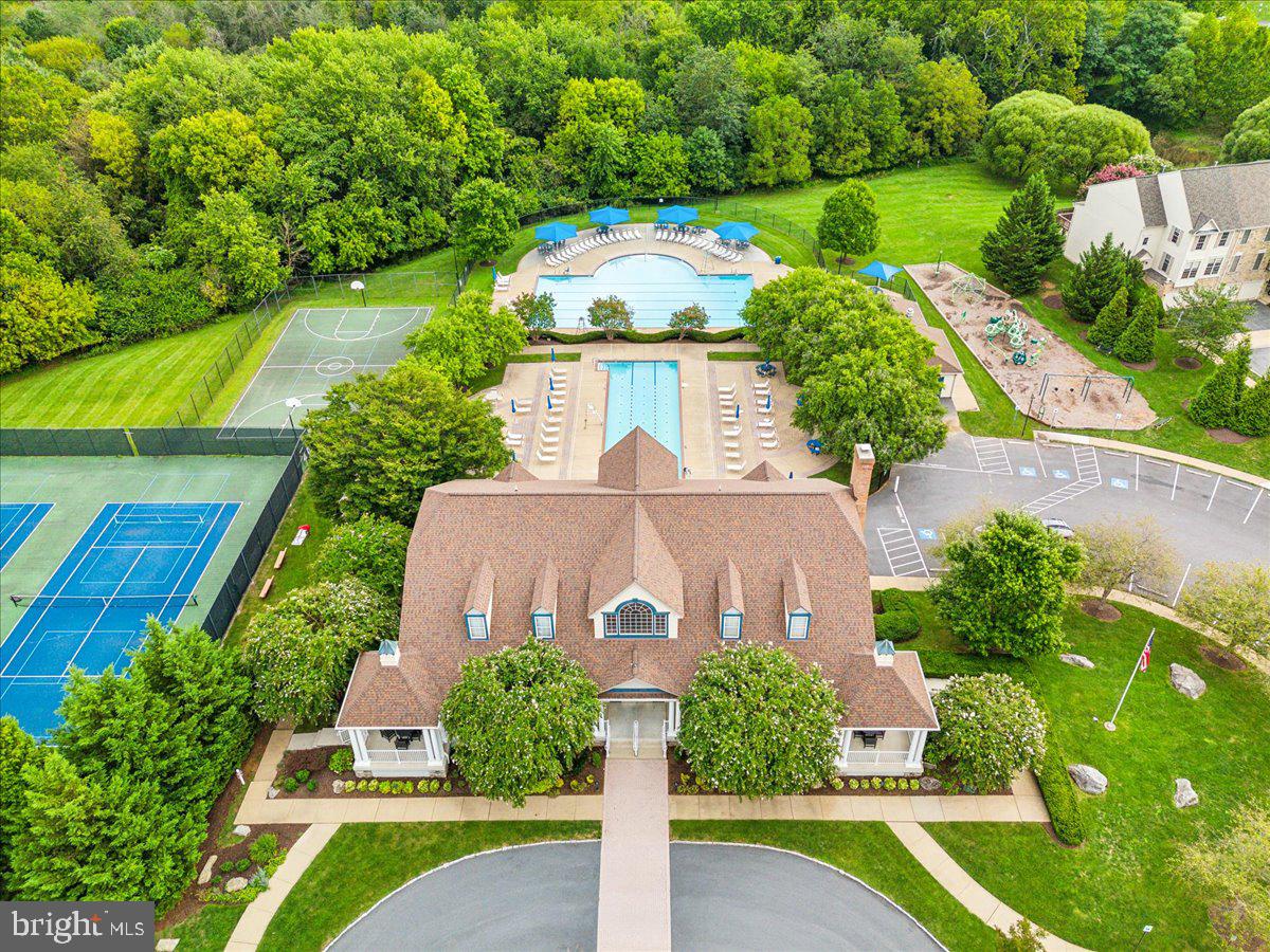 WORMANS MILL - Residential