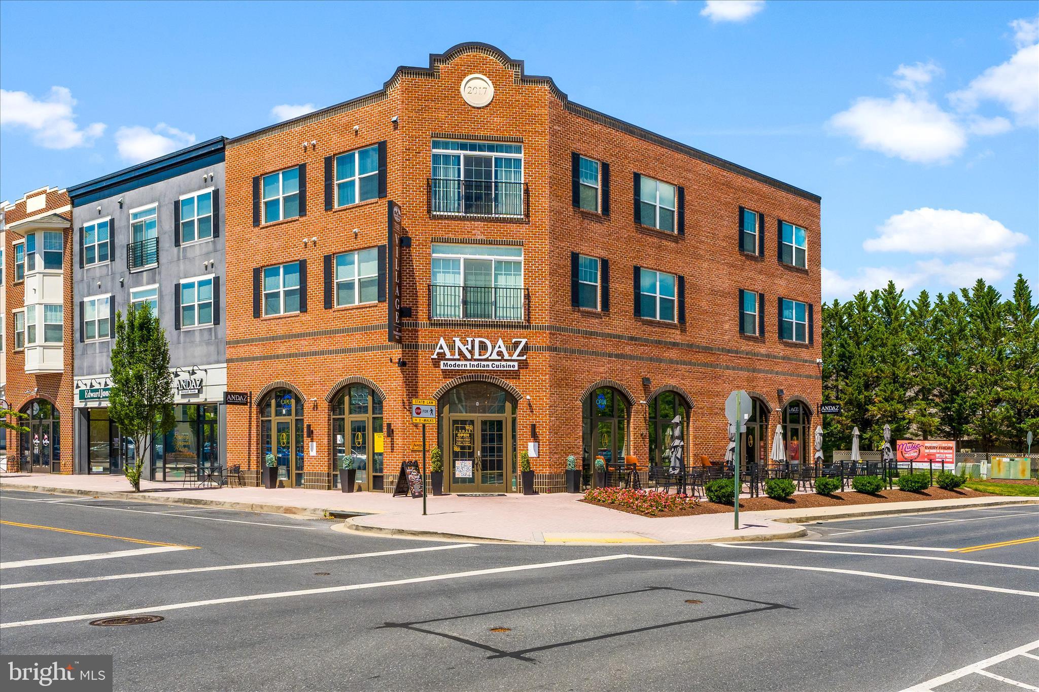 WORMANS MILL - Residential