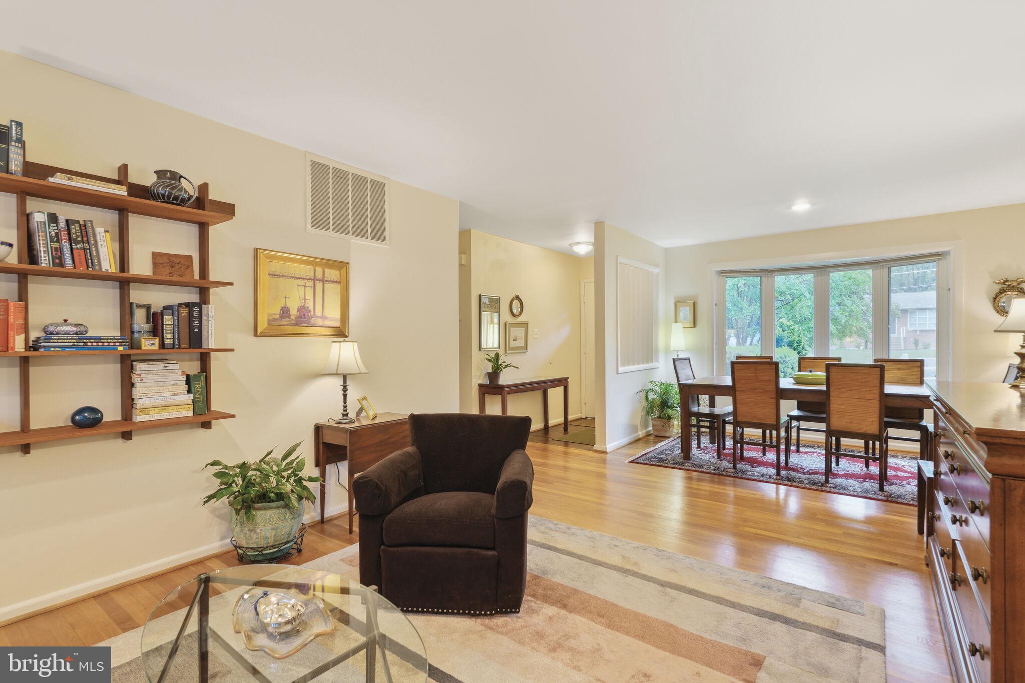 TOWN AND COUNTRY ESTATES - Residential