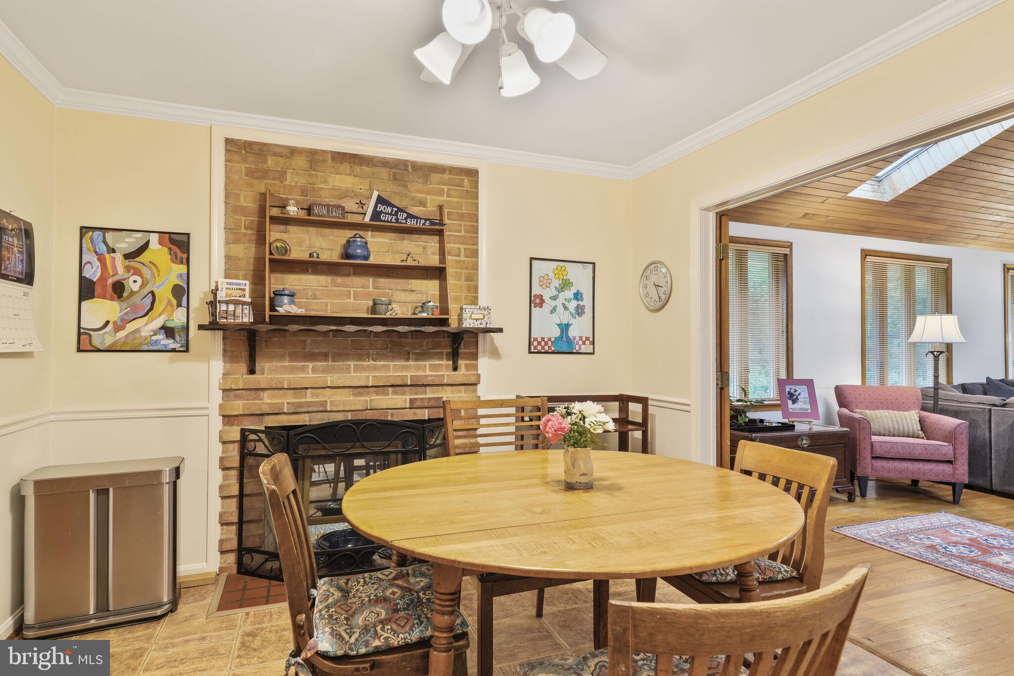 TOWN AND COUNTRY ESTATES - Residential