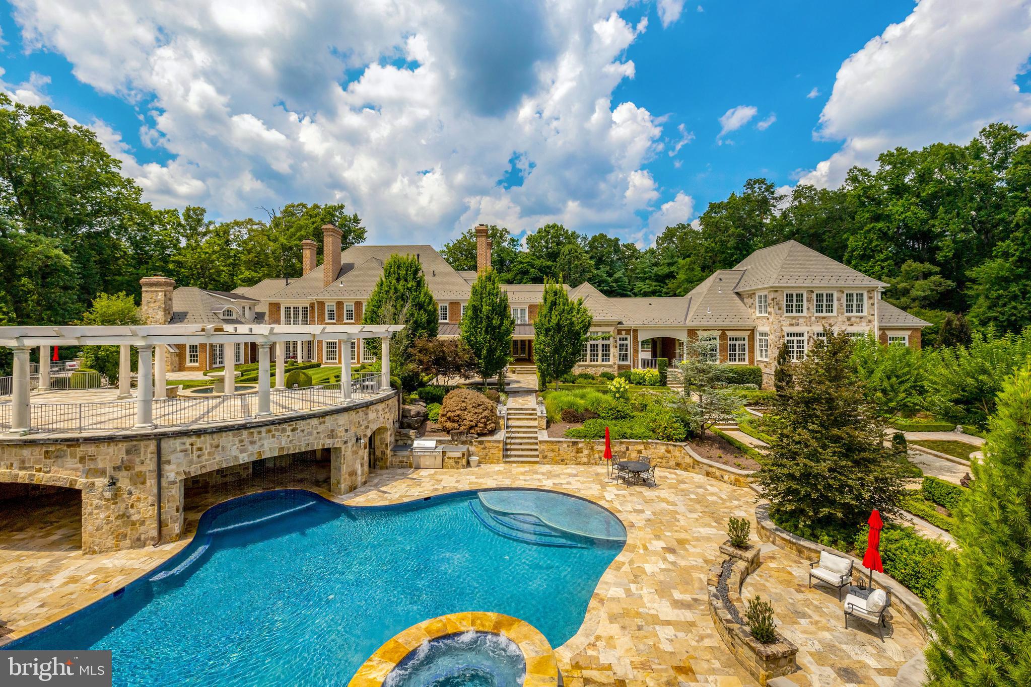 FOX LAKE - Residential