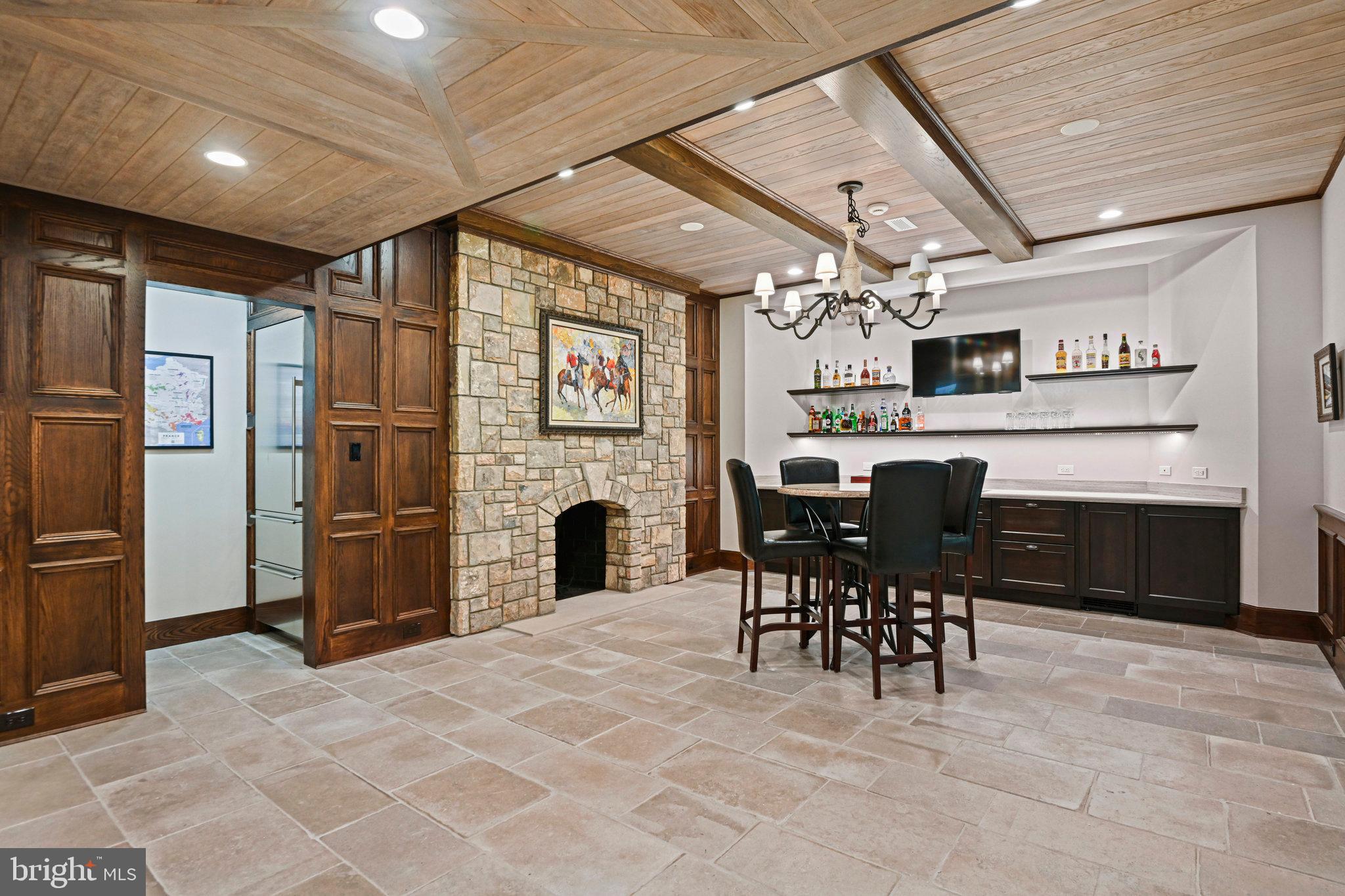 FOX LAKE - Residential