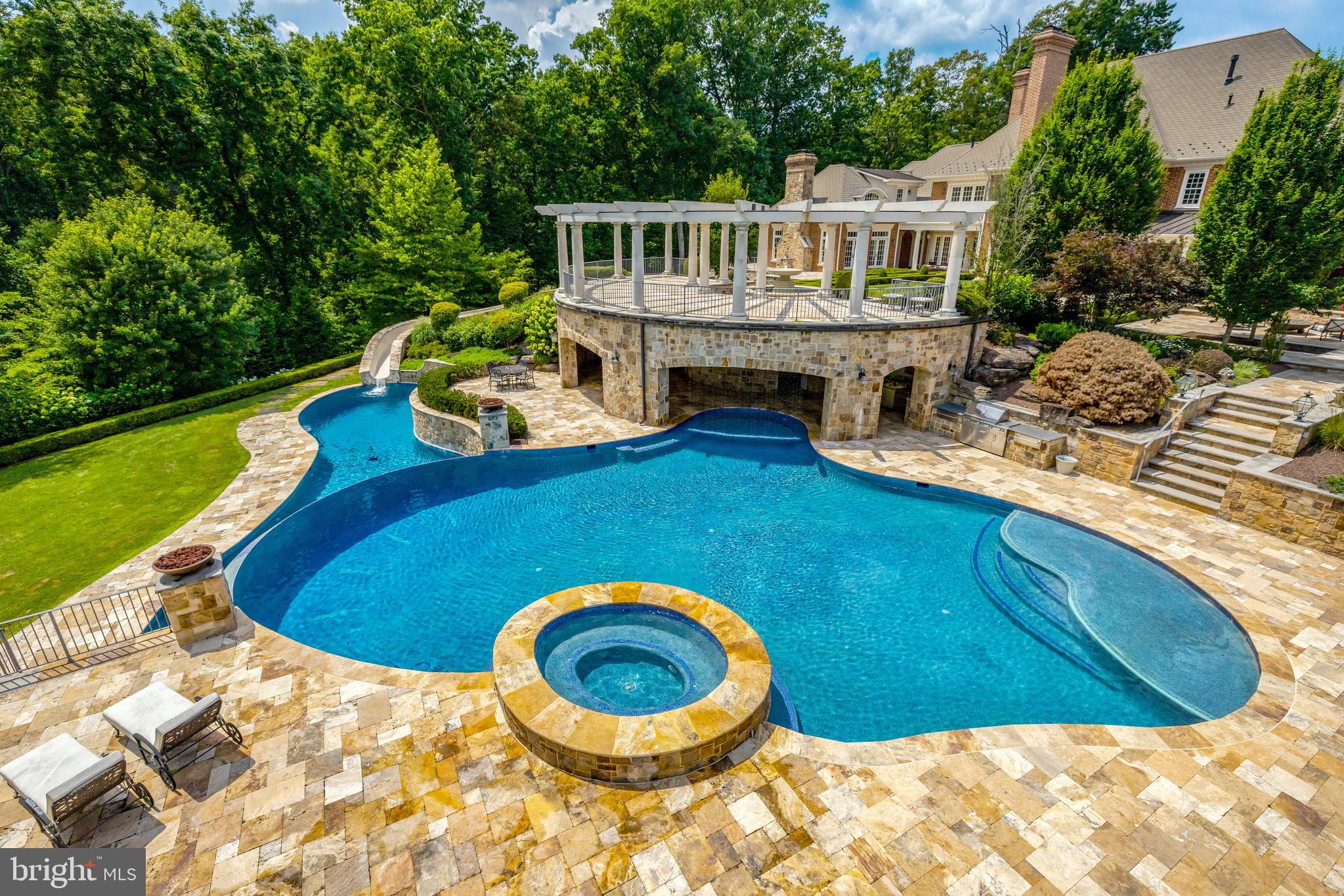 FOX LAKE - Residential