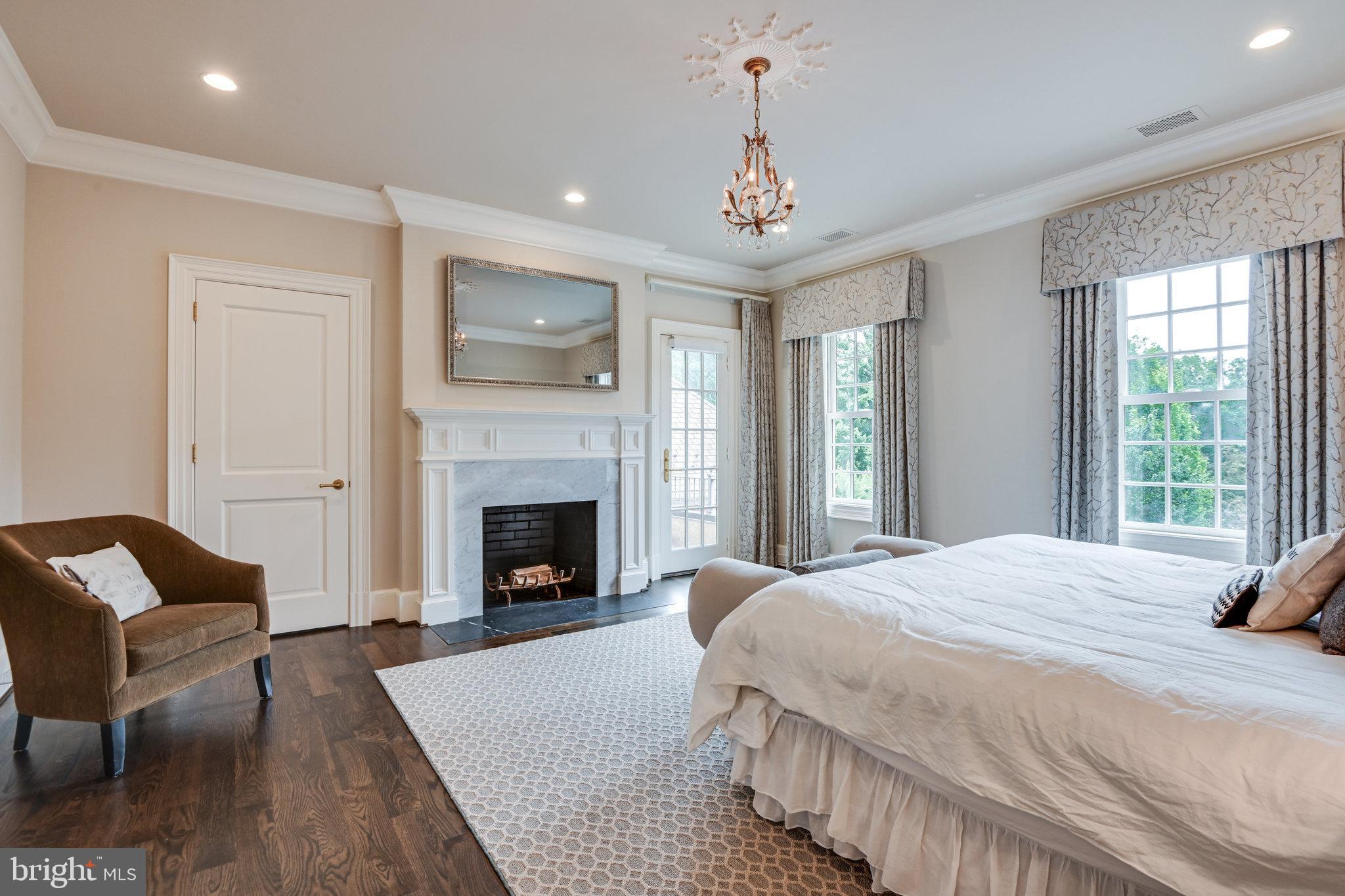 FOX LAKE - Residential
