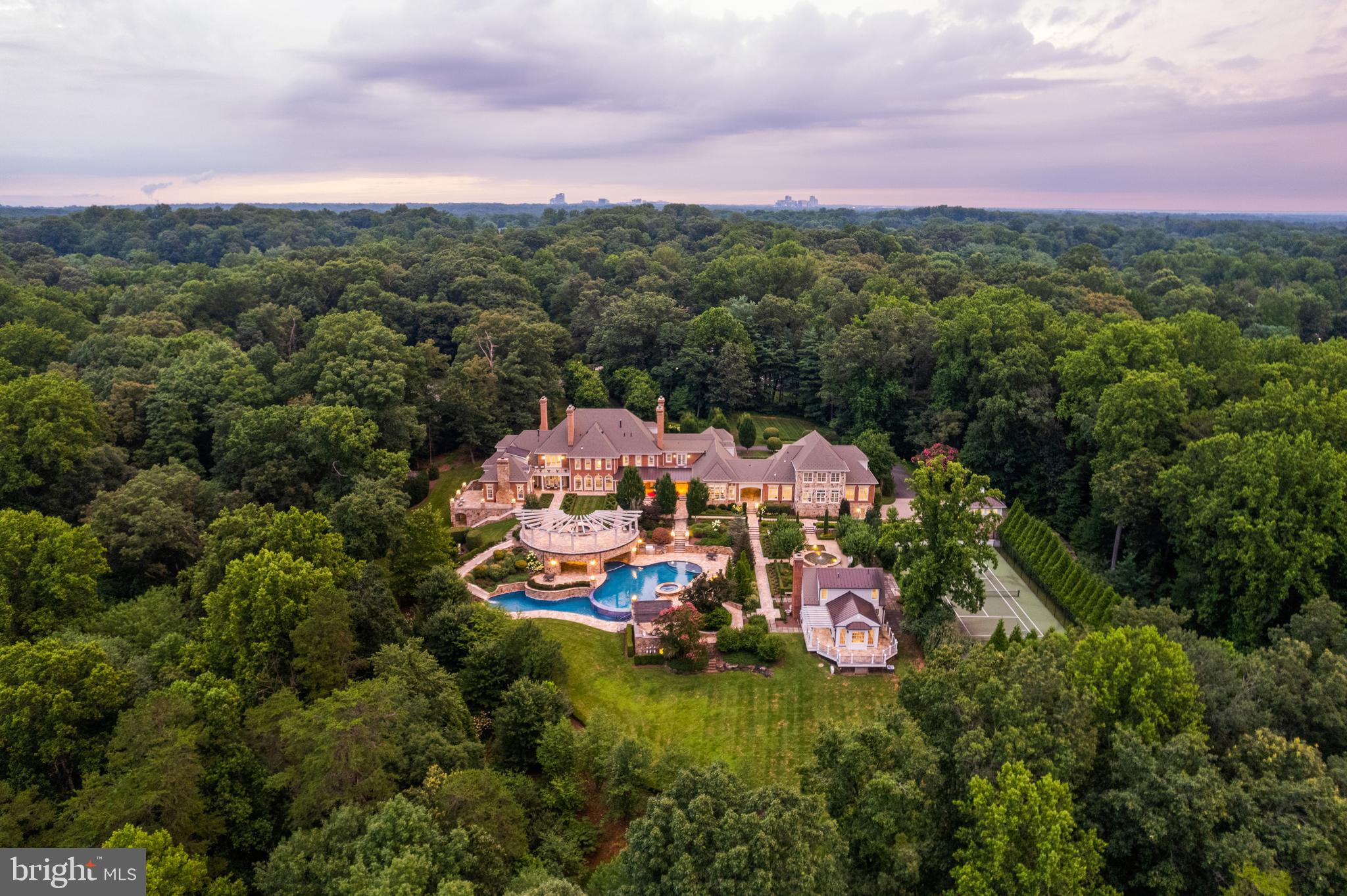 FOX LAKE - Residential