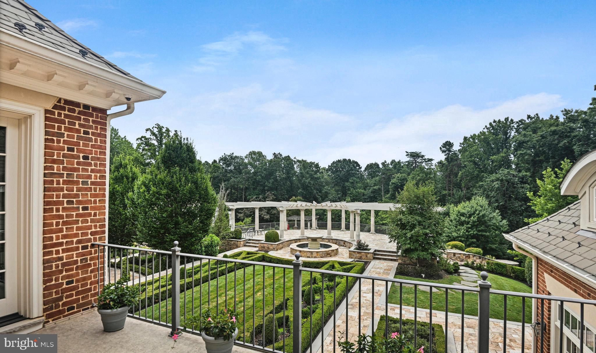 FOX LAKE - Residential
