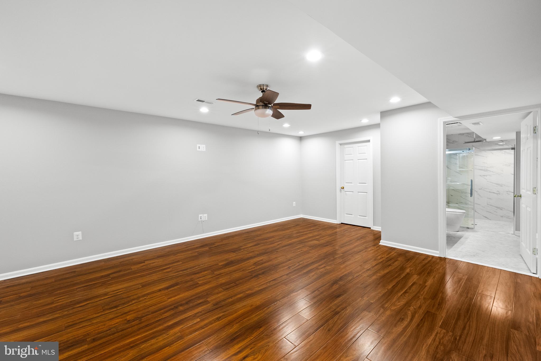 RIDINGS AT BLUE SPRINGS - Residential