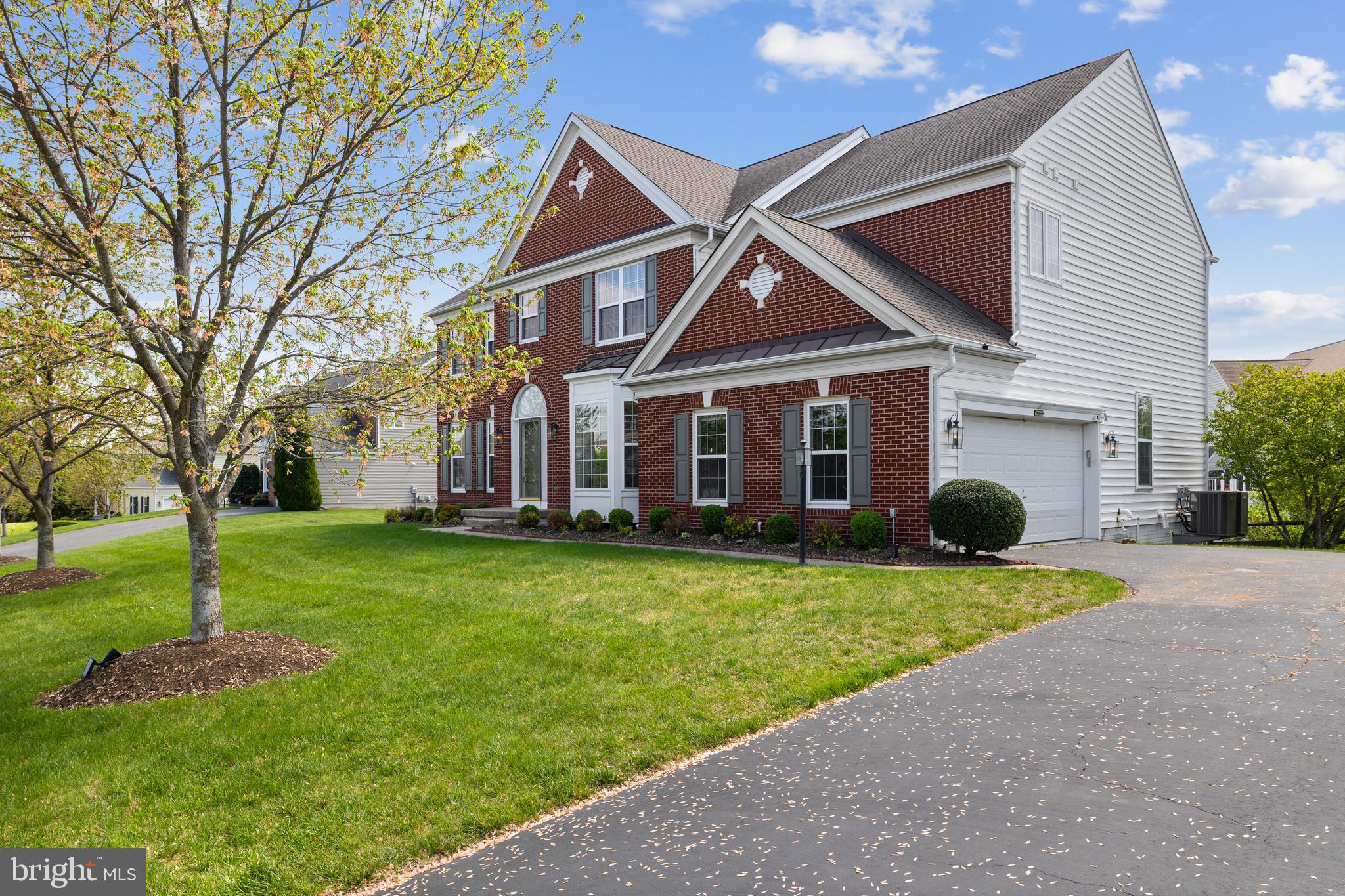 RIDINGS AT BLUE SPRINGS - Residential
