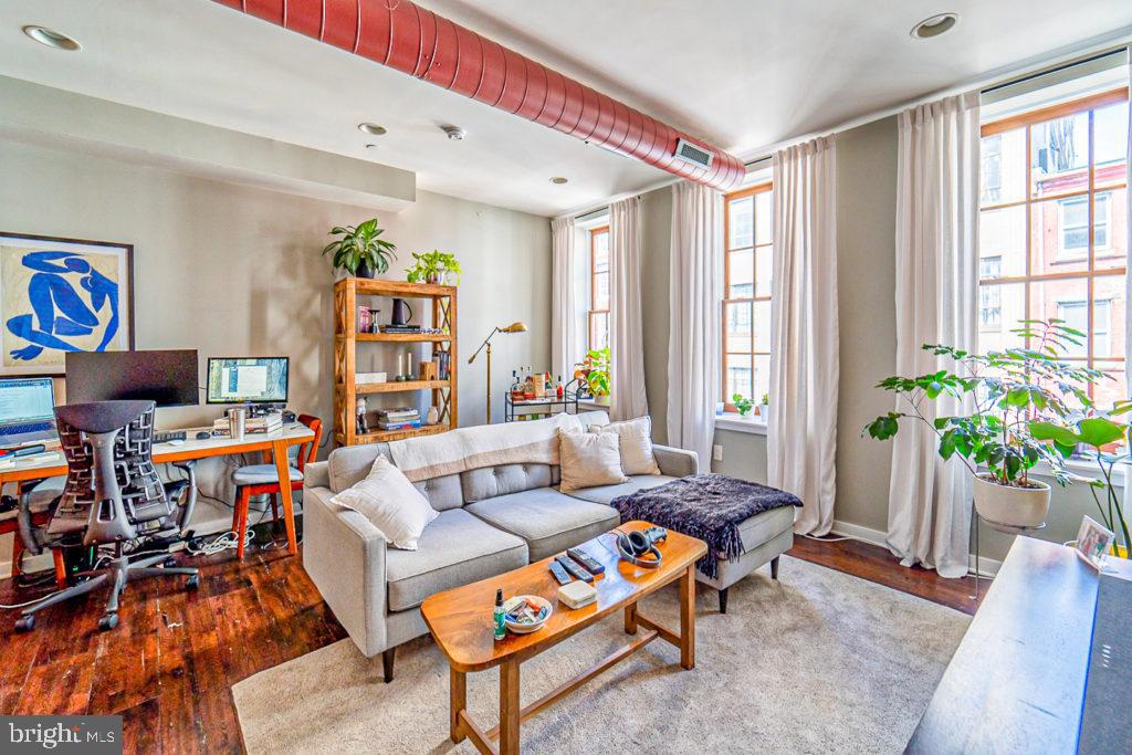 OLD CITY - Residential Lease