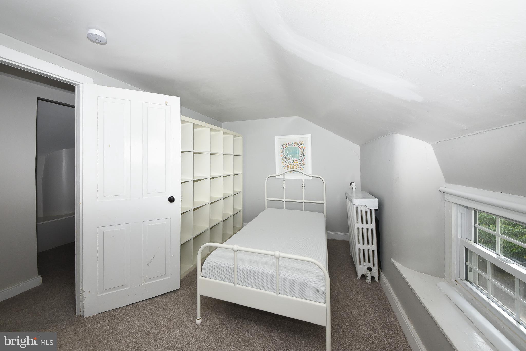 NESHAMINY HILLS - Residential Income