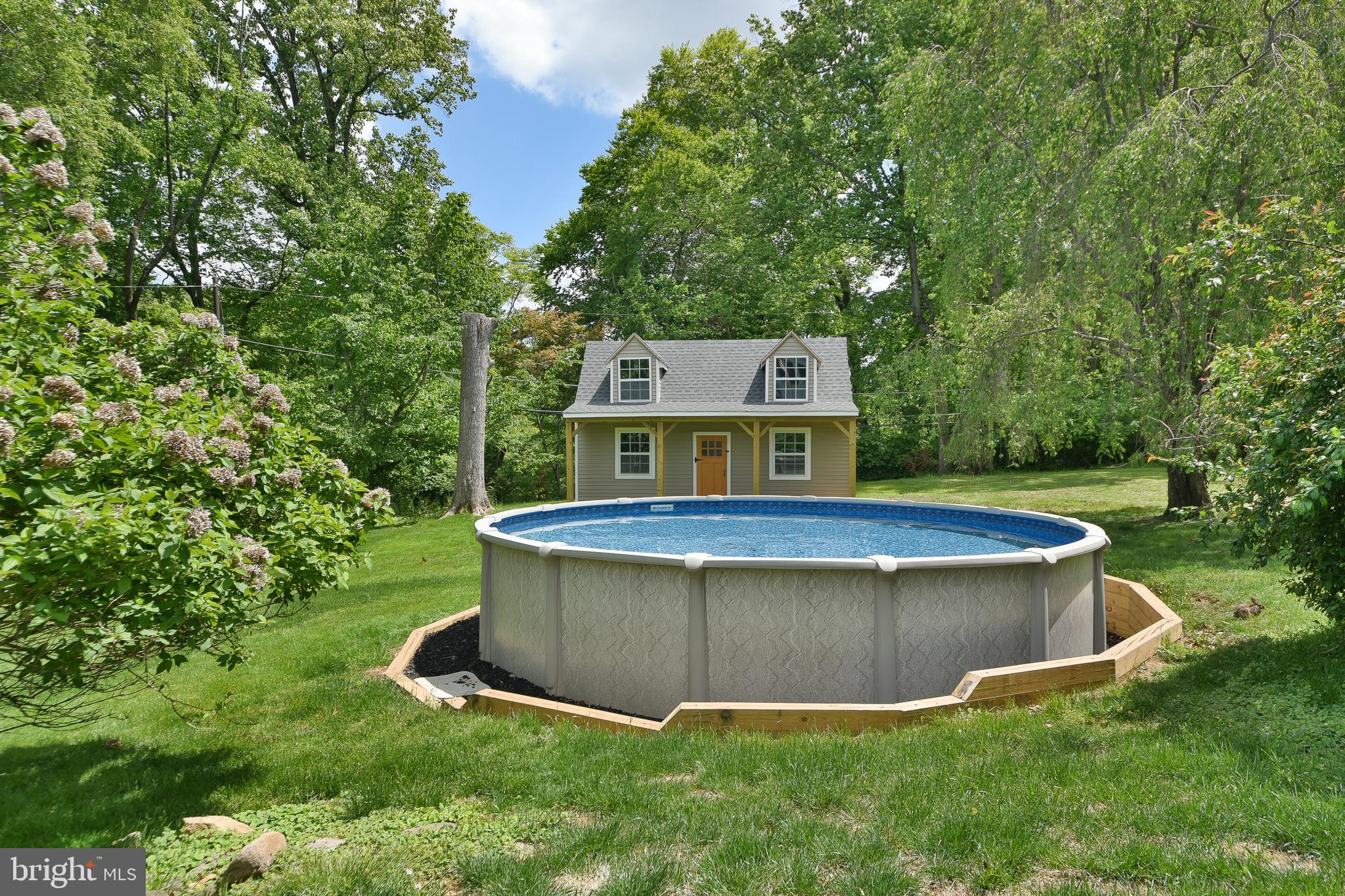 NESHAMINY HILLS - Residential Income