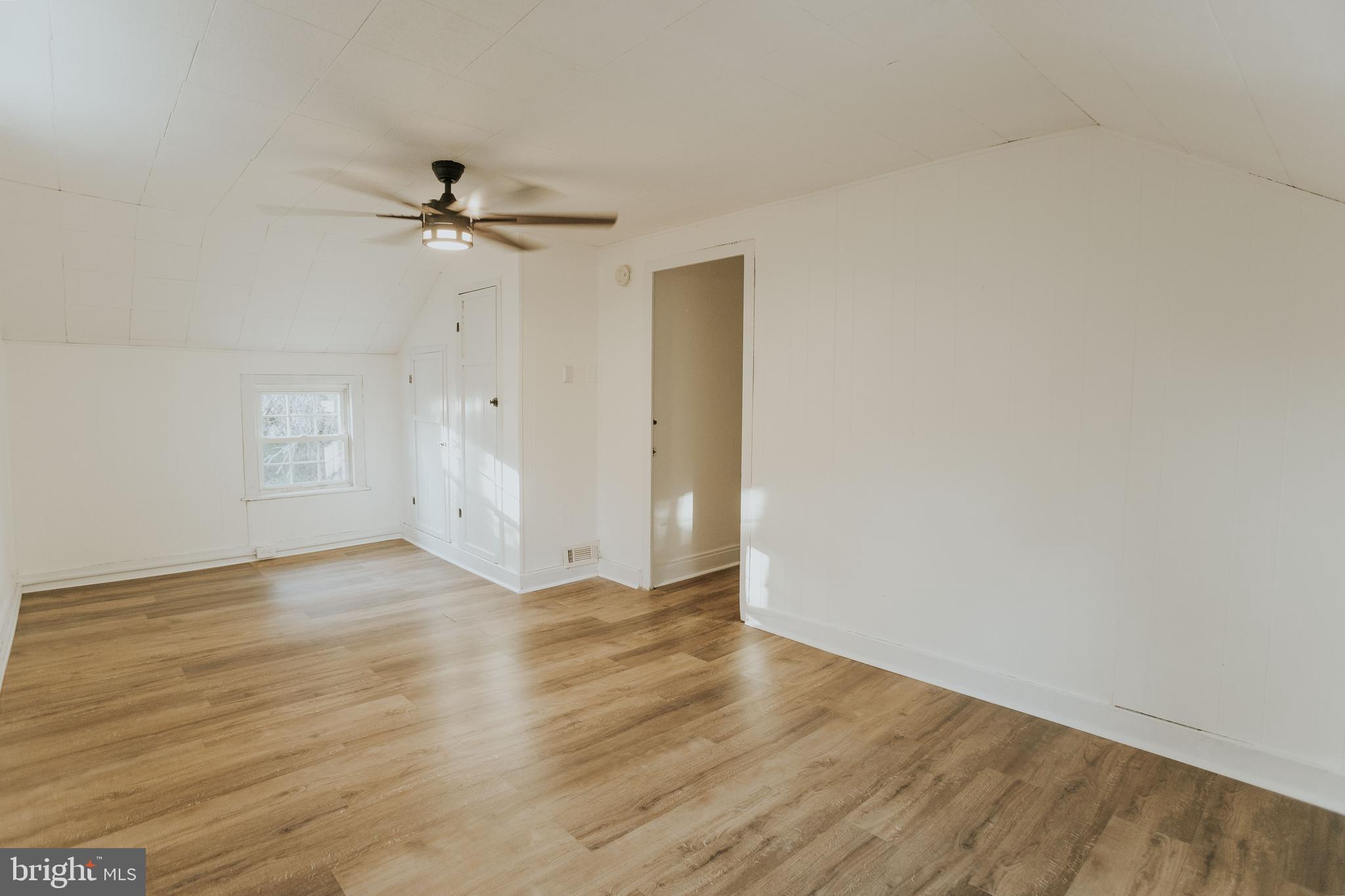 NESHAMINY HILLS - Residential Income