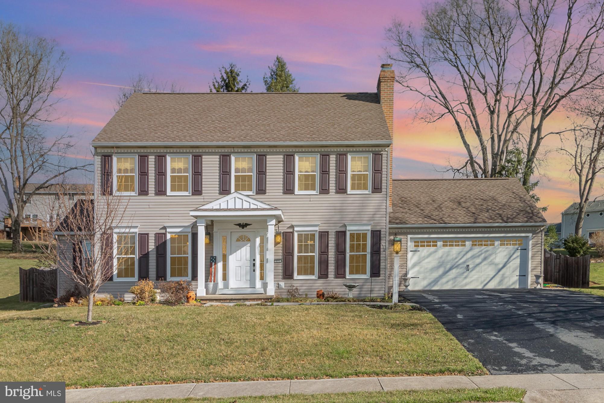 COUNTRY SQUARE - Residential