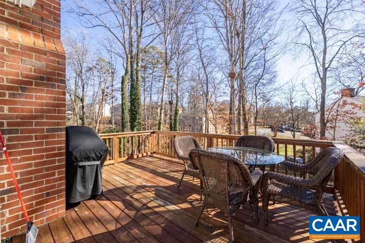 FOREST LAKES - Residential