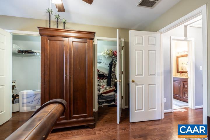 FOREST LAKES - Residential