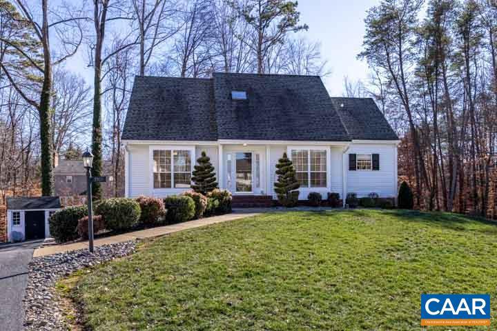 FOREST LAKES - Residential