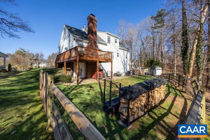 FOREST LAKES - Residential