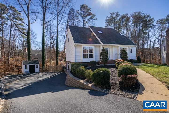FOREST LAKES - Residential