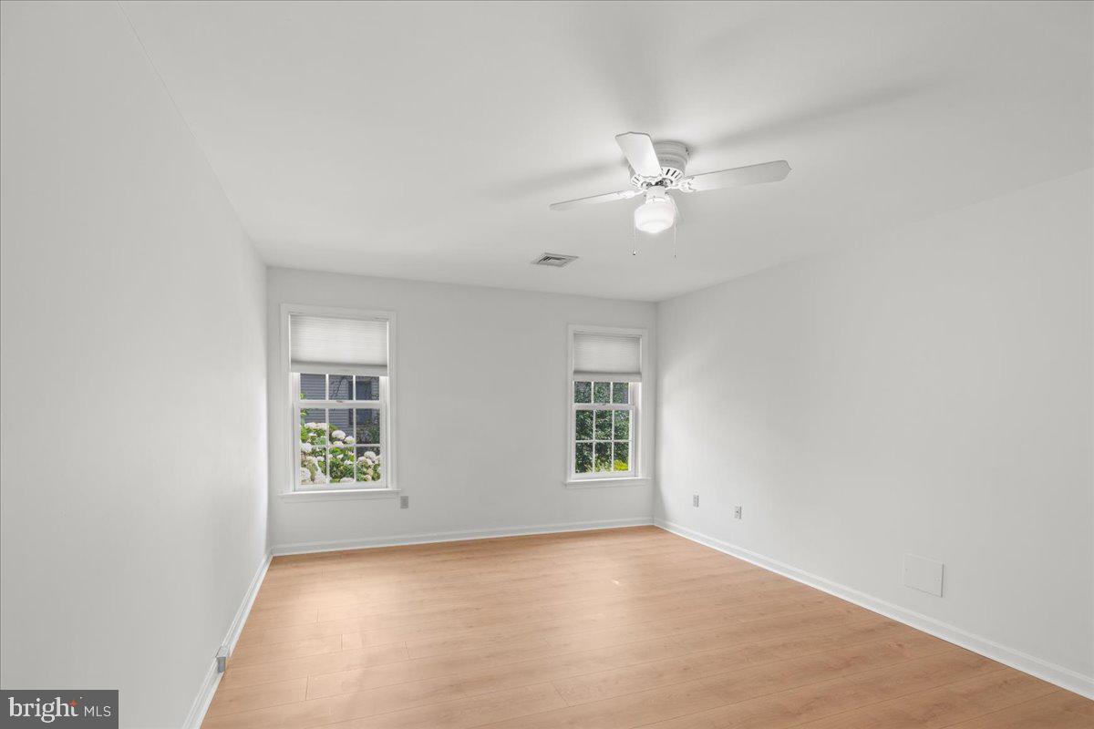 CAMBRIDGE COMMONS - Residential