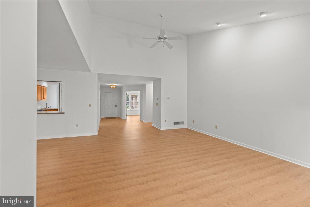 CAMBRIDGE COMMONS - Residential