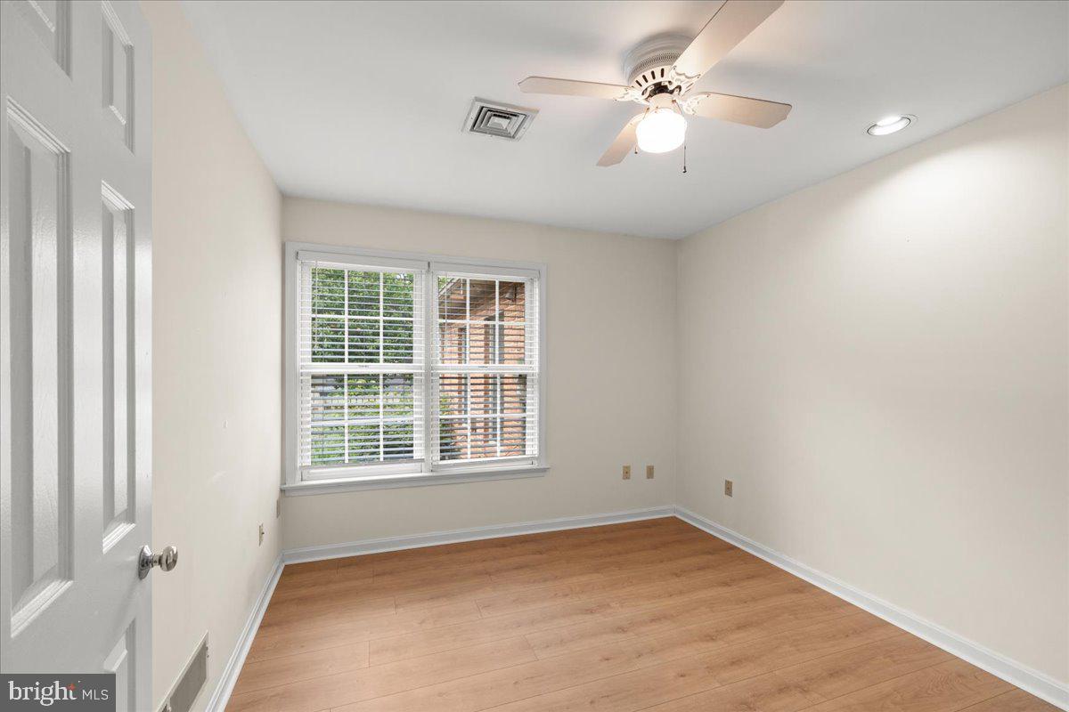 CAMBRIDGE COMMONS - Residential