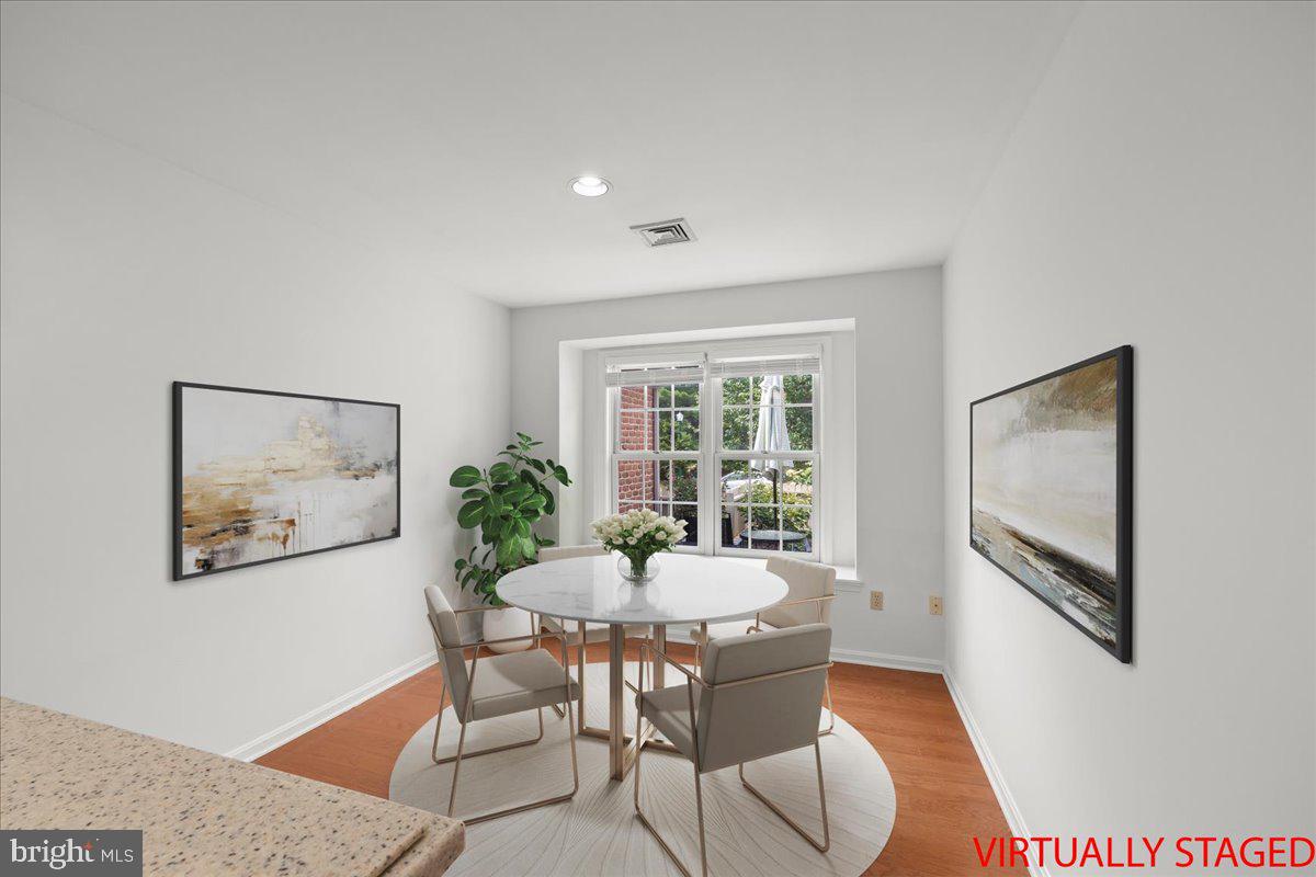 CAMBRIDGE COMMONS - Residential