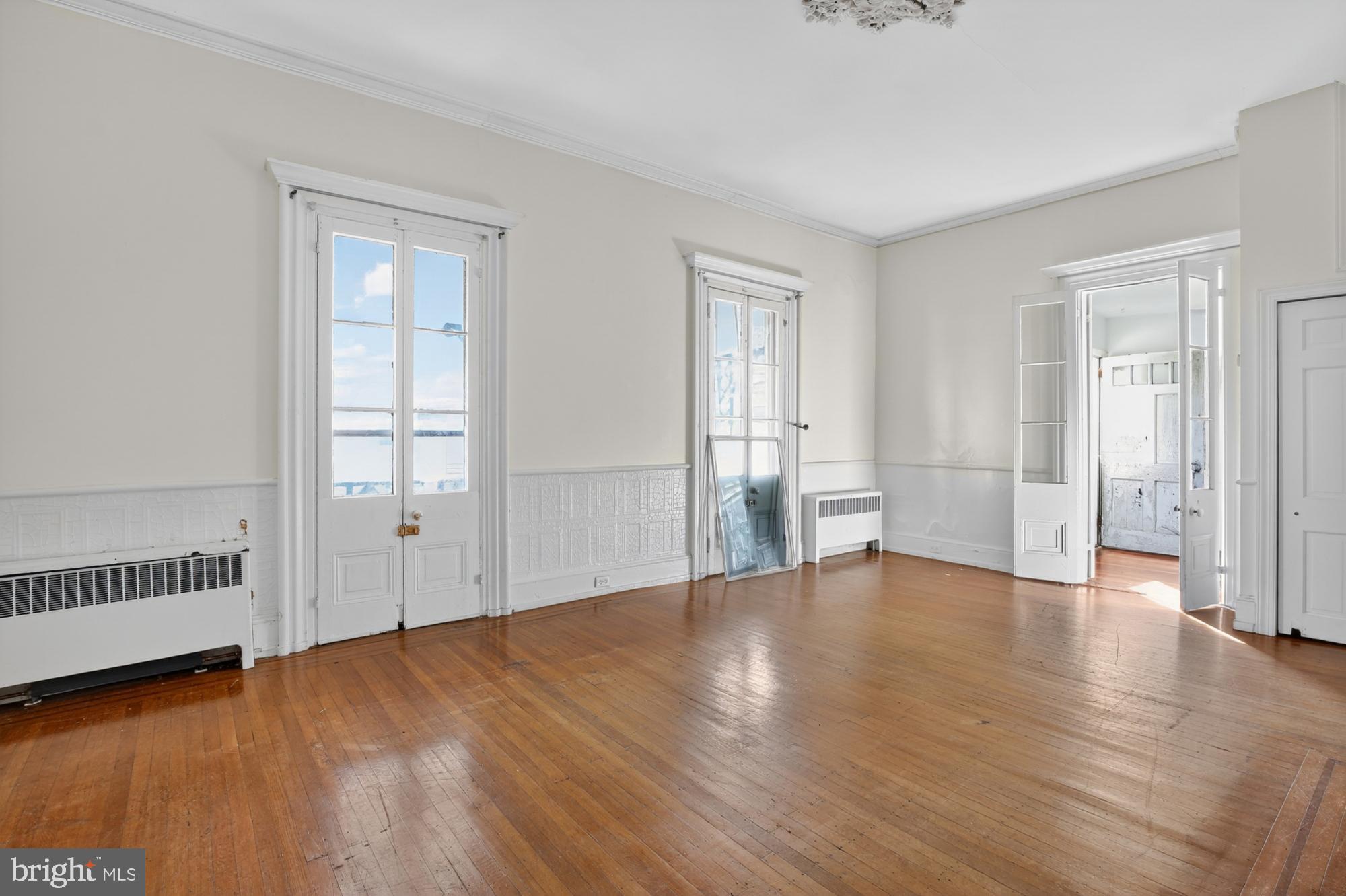 MANAYUNK - Residential