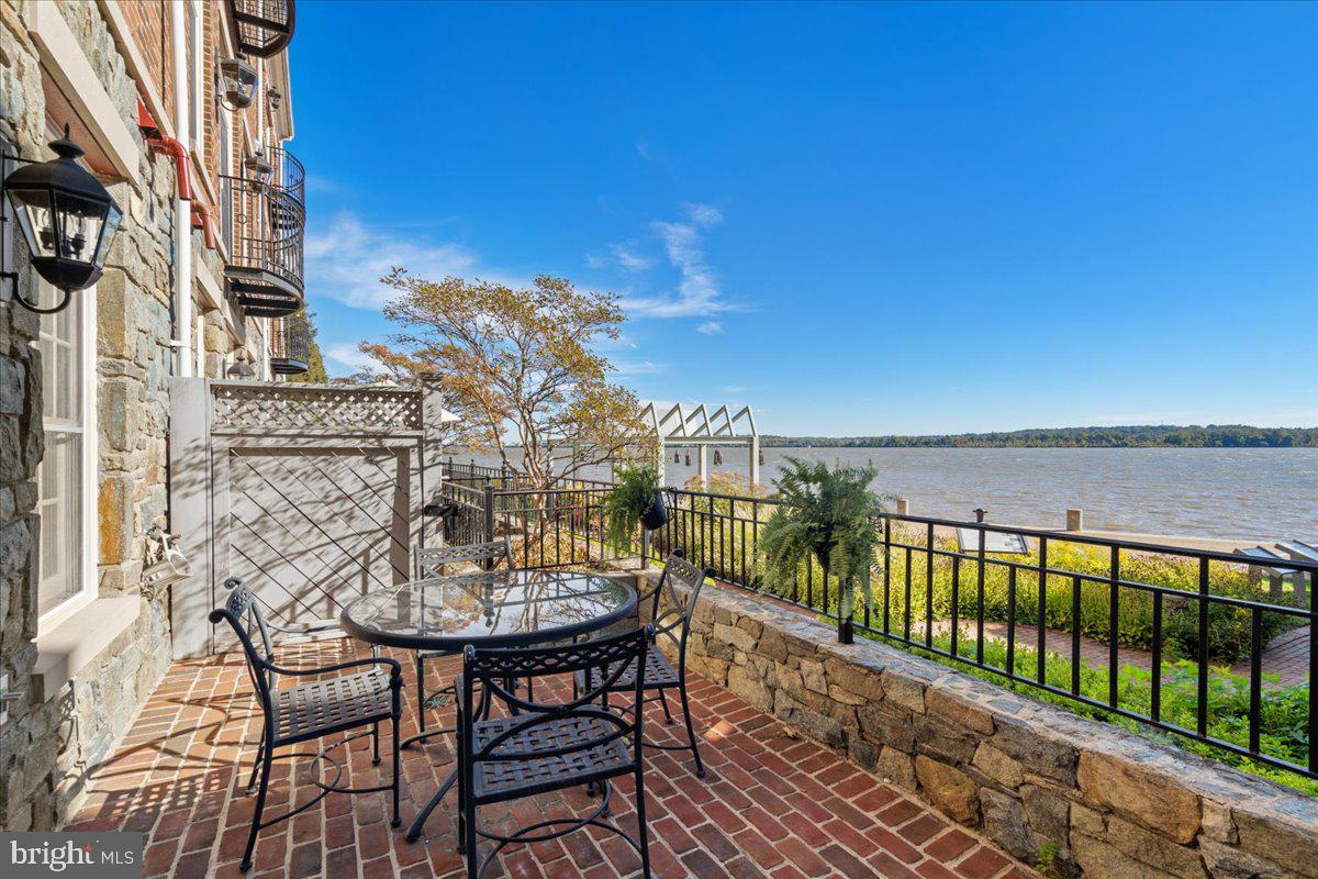 FORDS LANDING - Residential