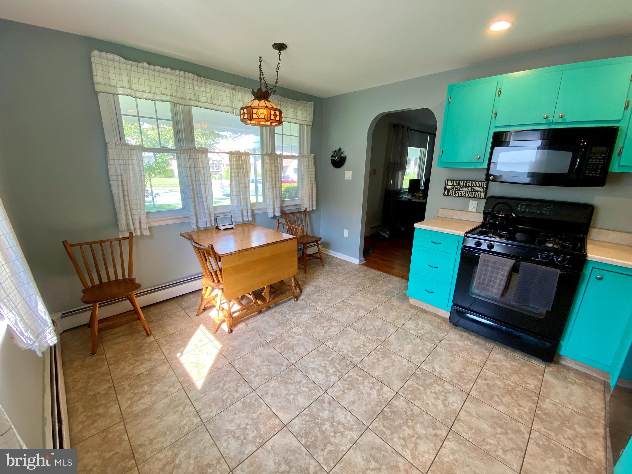 FOX CHASE - Residential