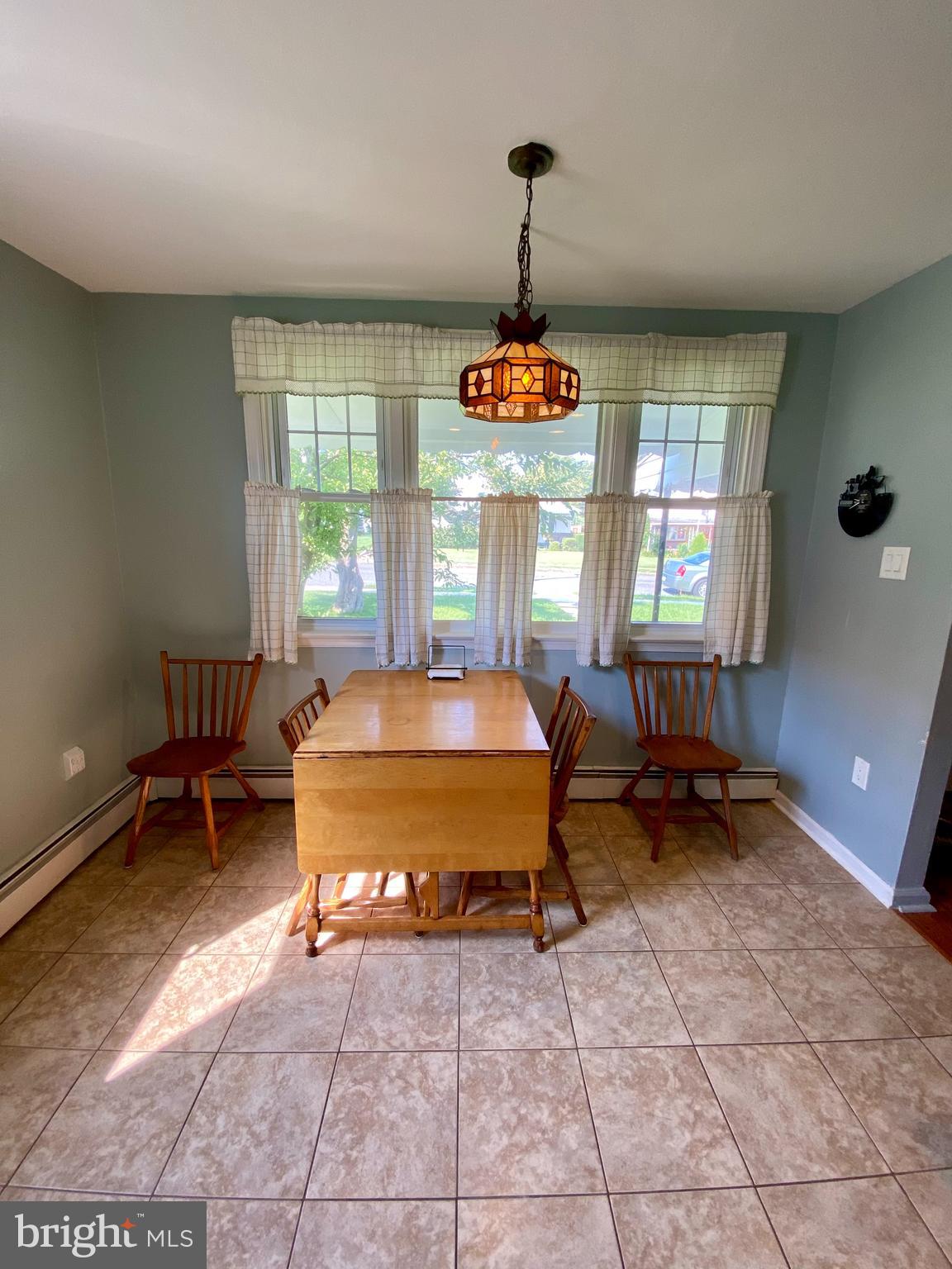 FOX CHASE - Residential