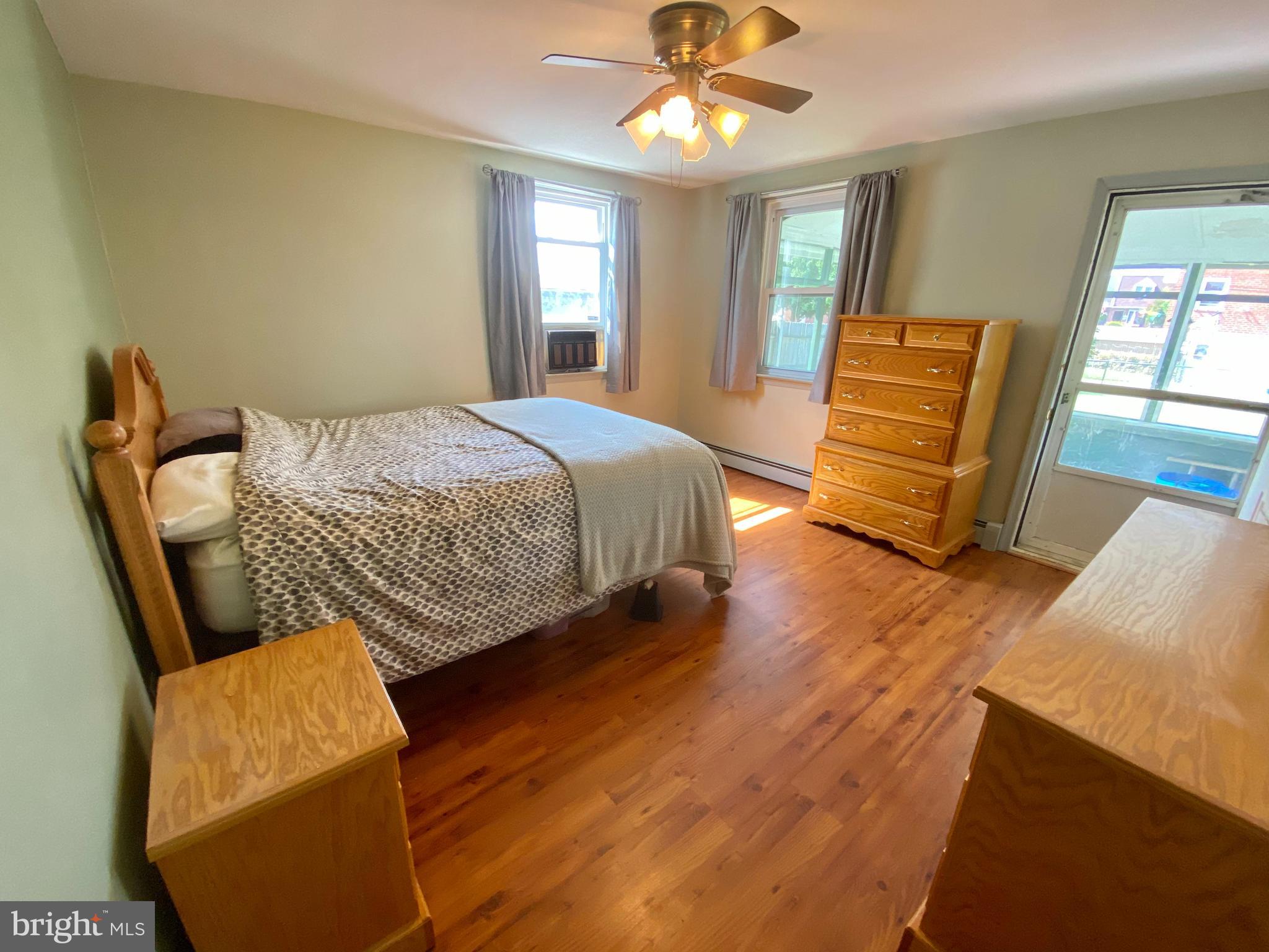 FOX CHASE - Residential