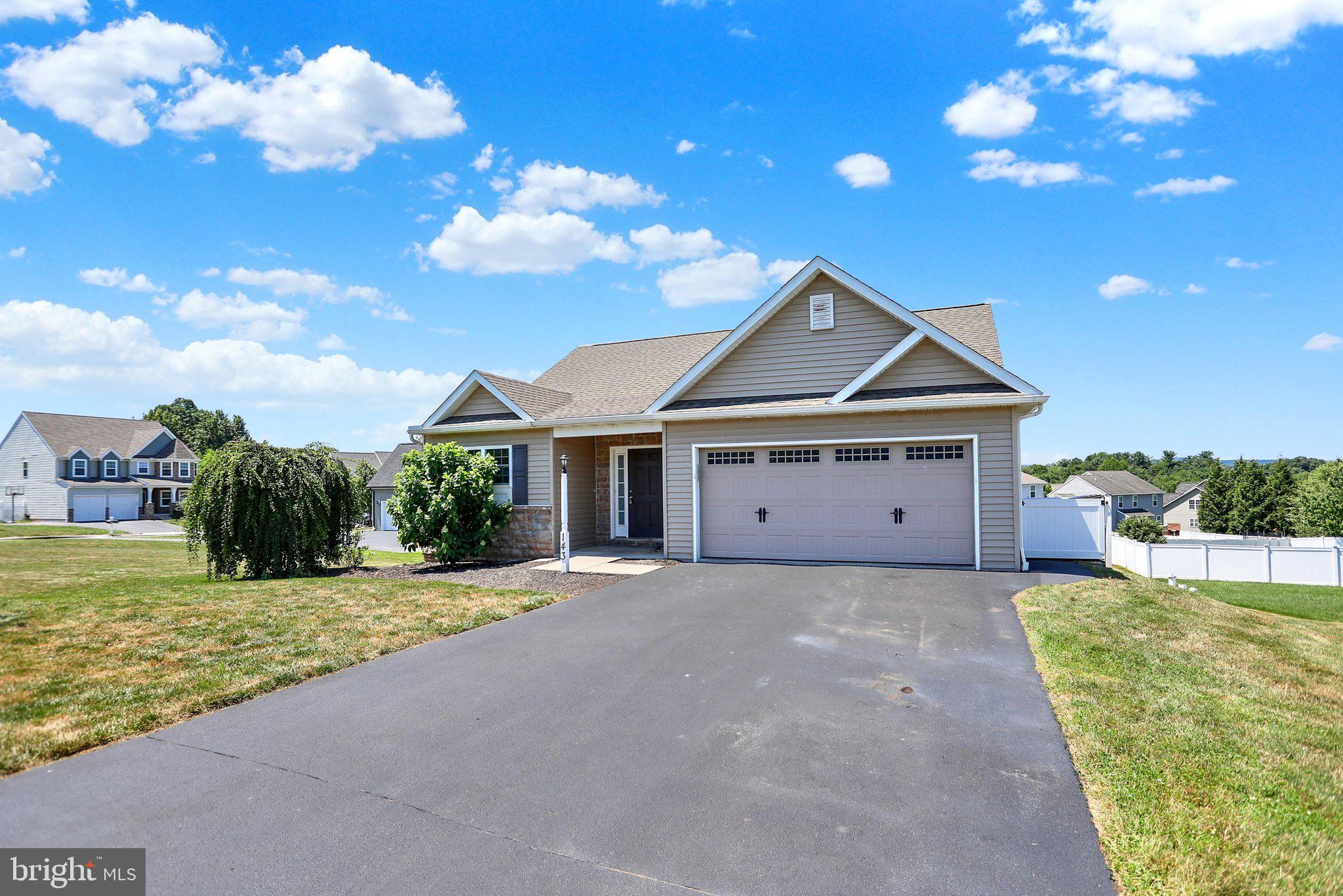 ROLLING MEADOWS - Residential