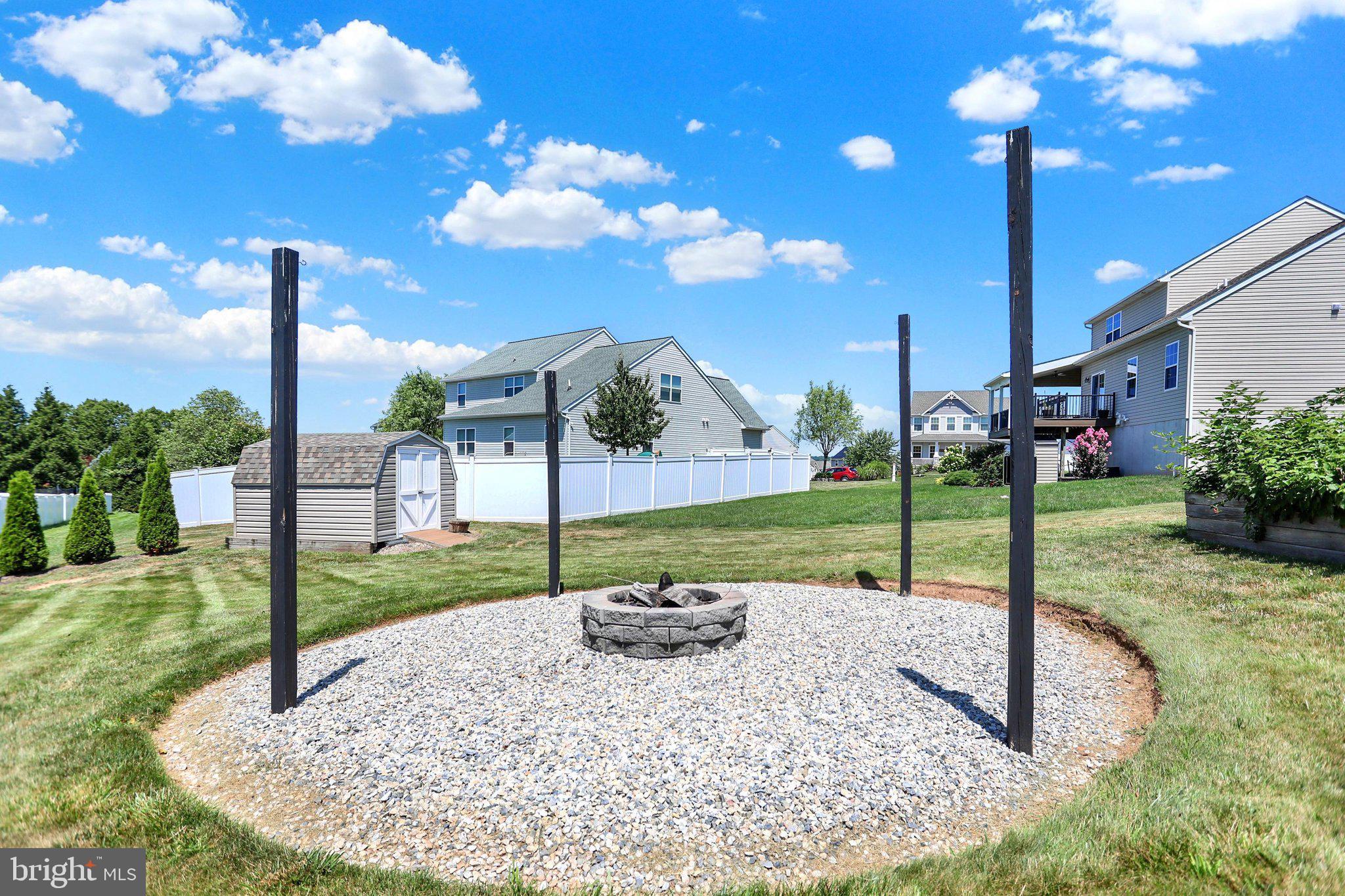 ROLLING MEADOWS - Residential